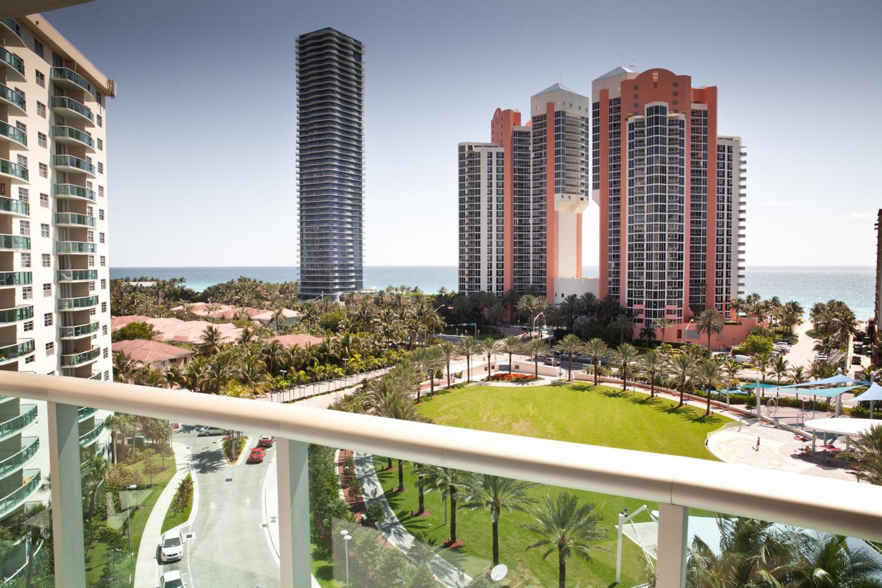 Ocean Reserve Condo by FlatsAway