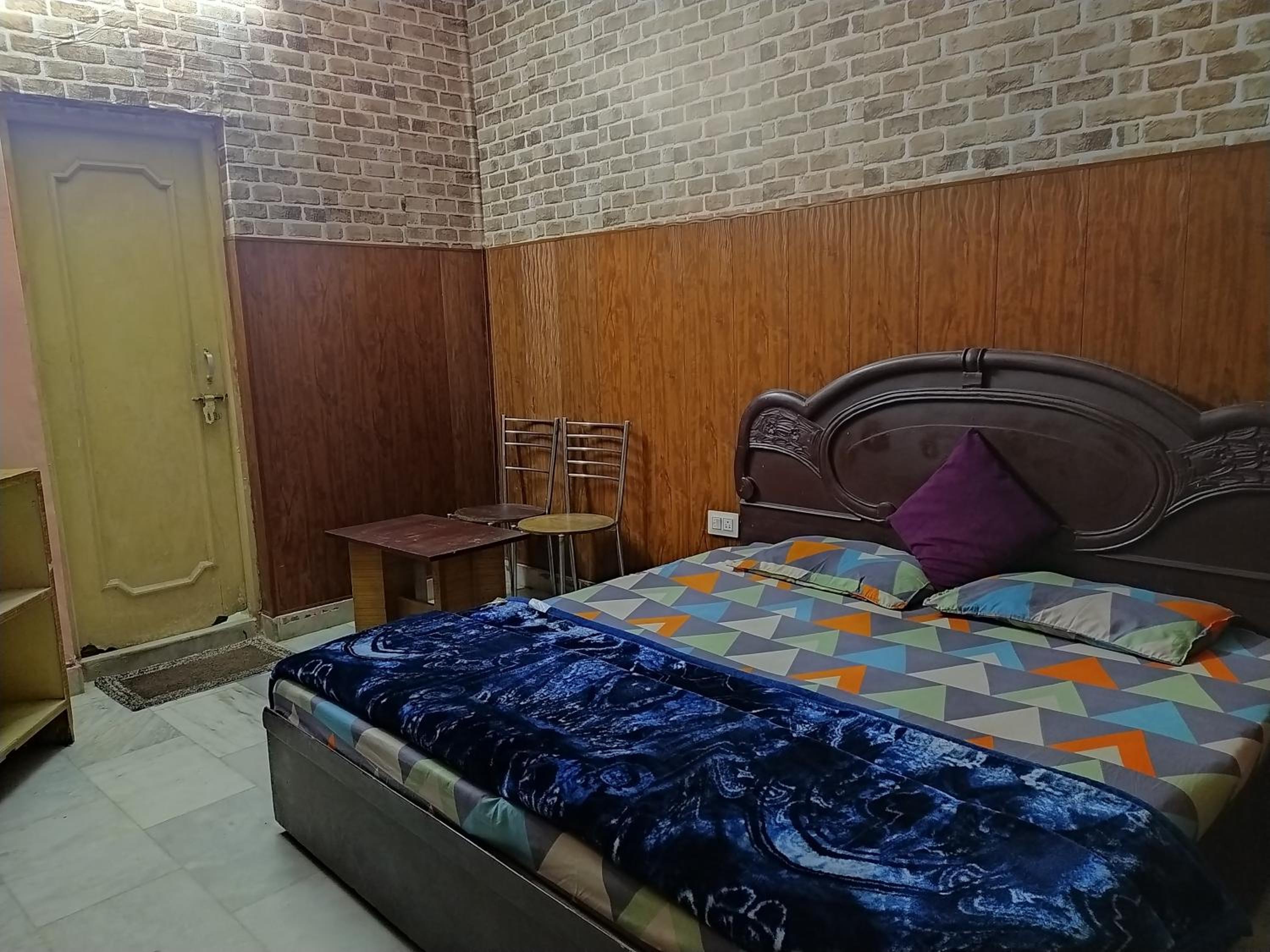 SUMAN GUEST HOUSE view 4