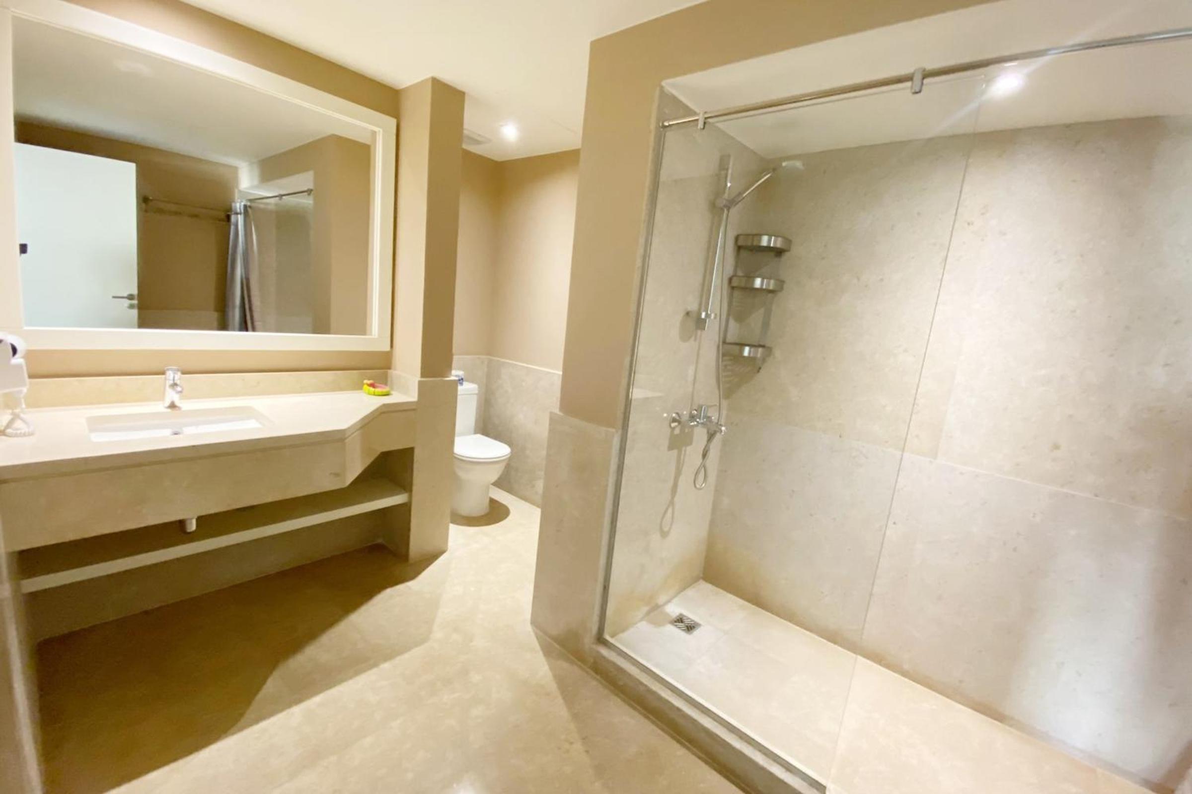 Minimal & Central 1BDR Apt Abu Tig Marina