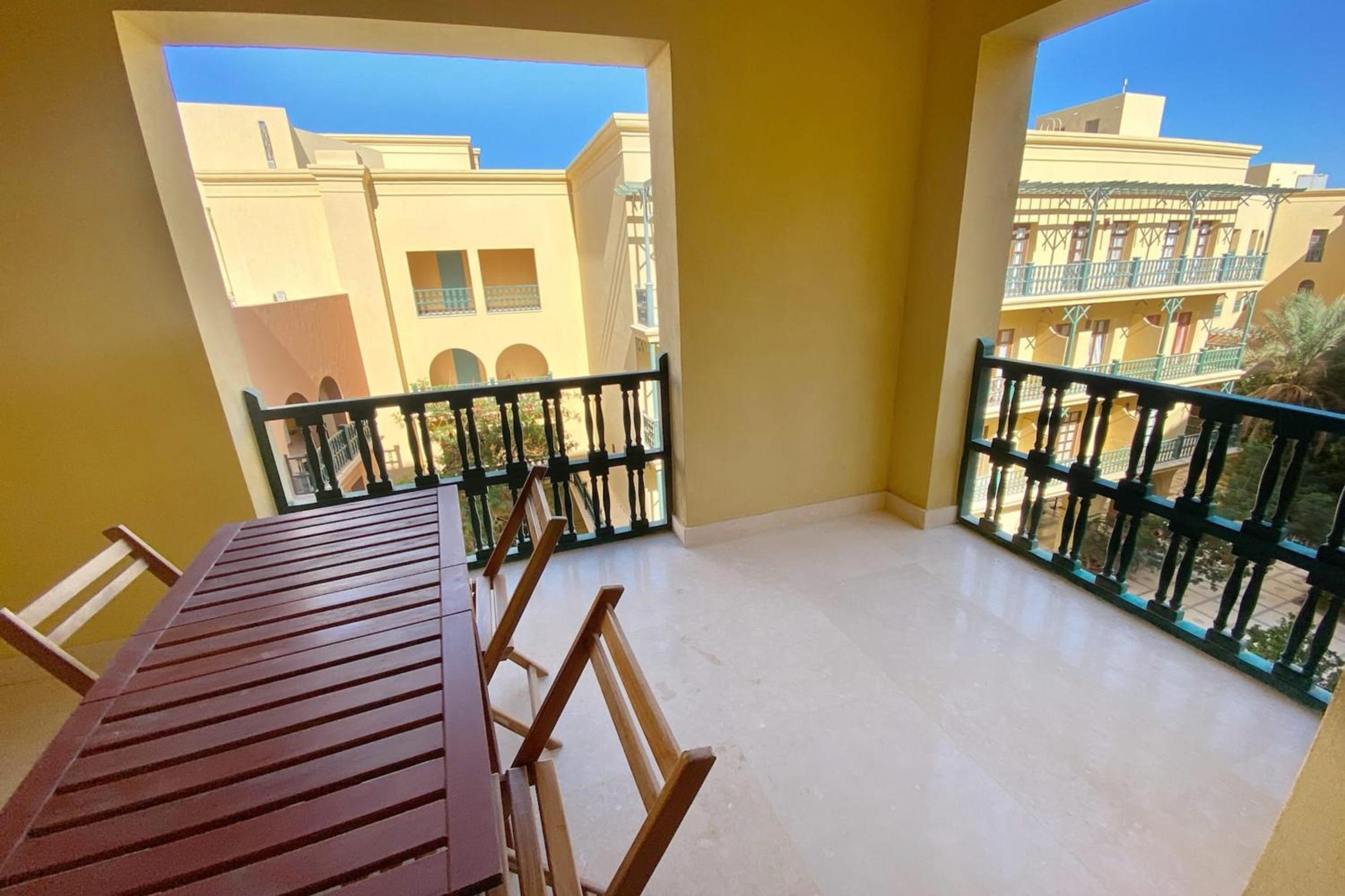 Minimal & Central 1BDR Apt Abu Tig Marina