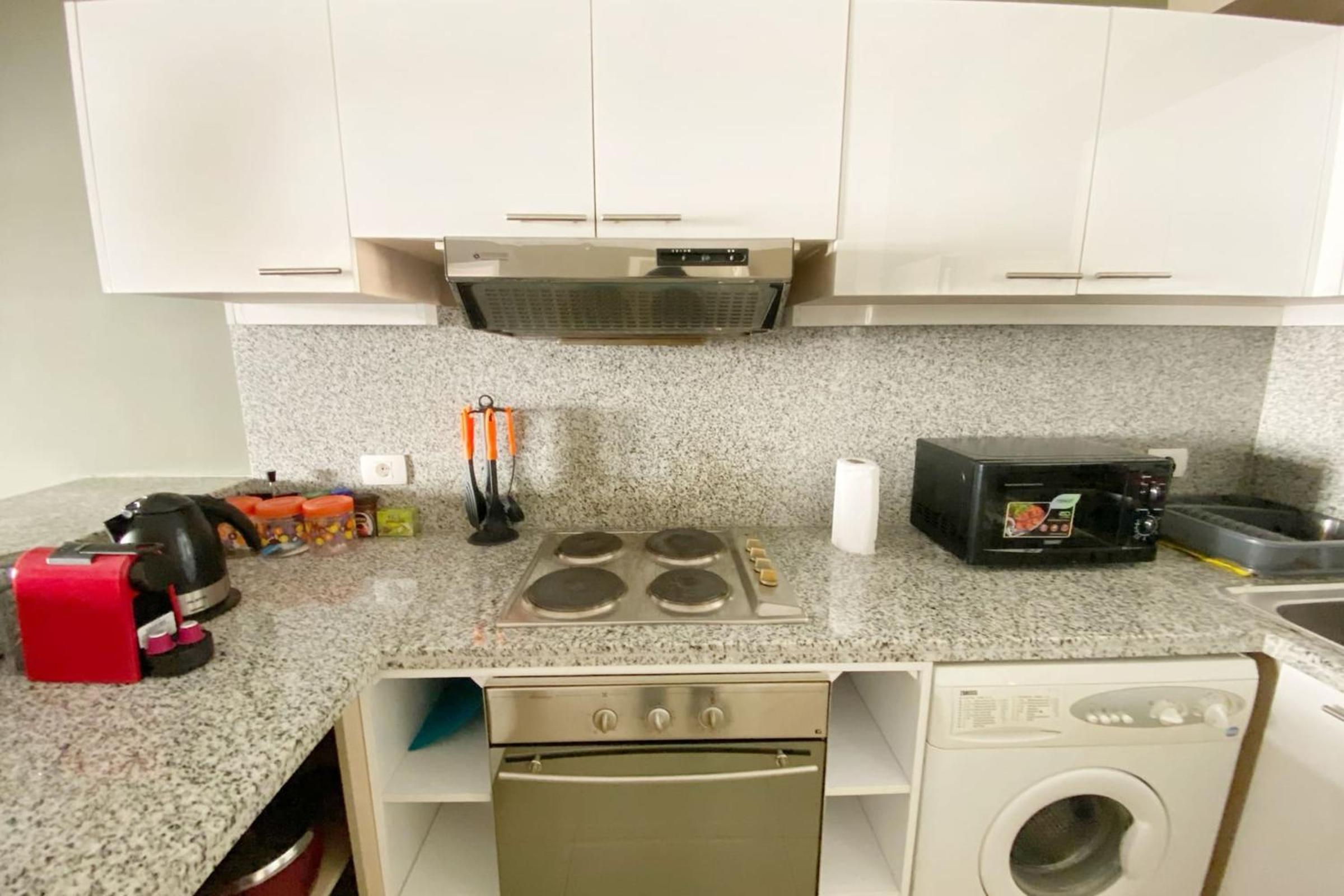 Minimal & Central 1BDR Apt Abu Tig Marina