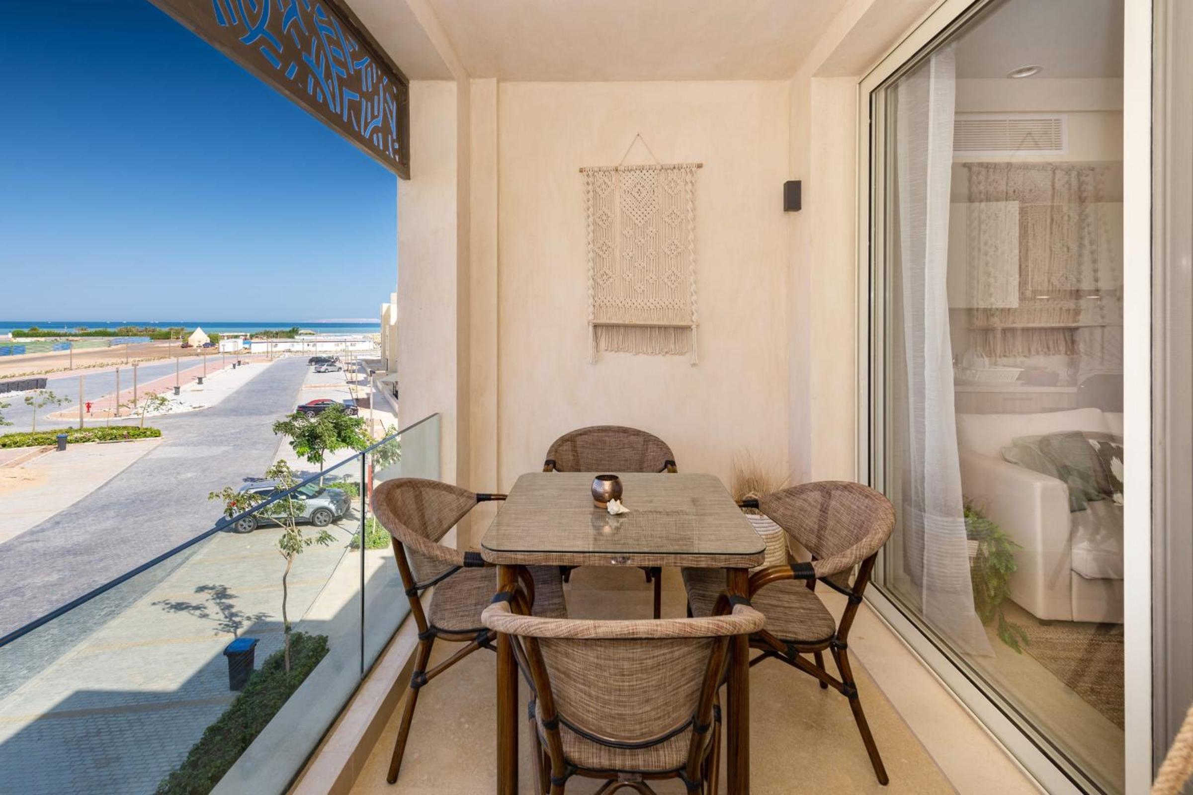Chilled & Serene 1BDR Mangroovy Pool & Sea View view 2