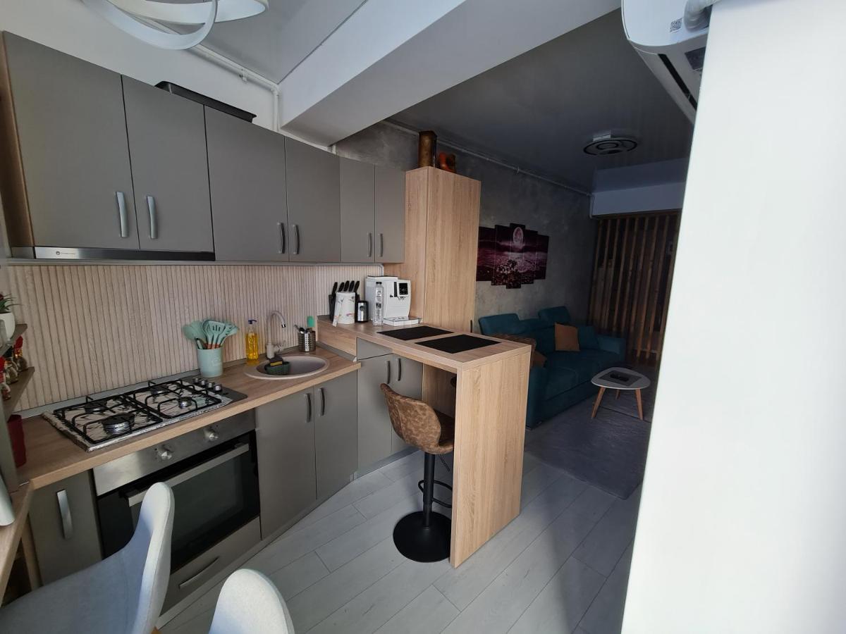 Adam and Eva Nest view 4