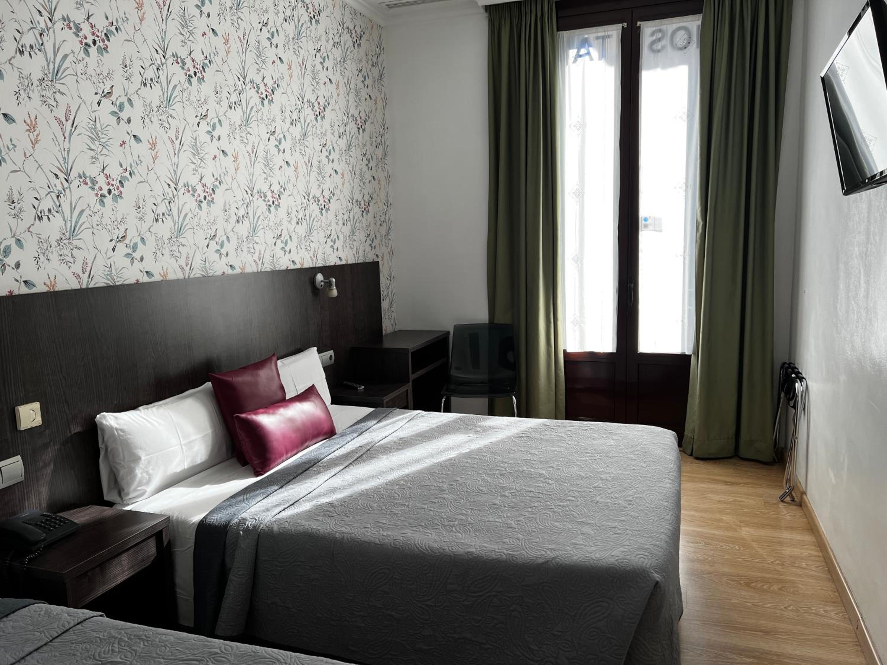 Ciudad Condal Hostal - Paseo de Gracia photo 4
