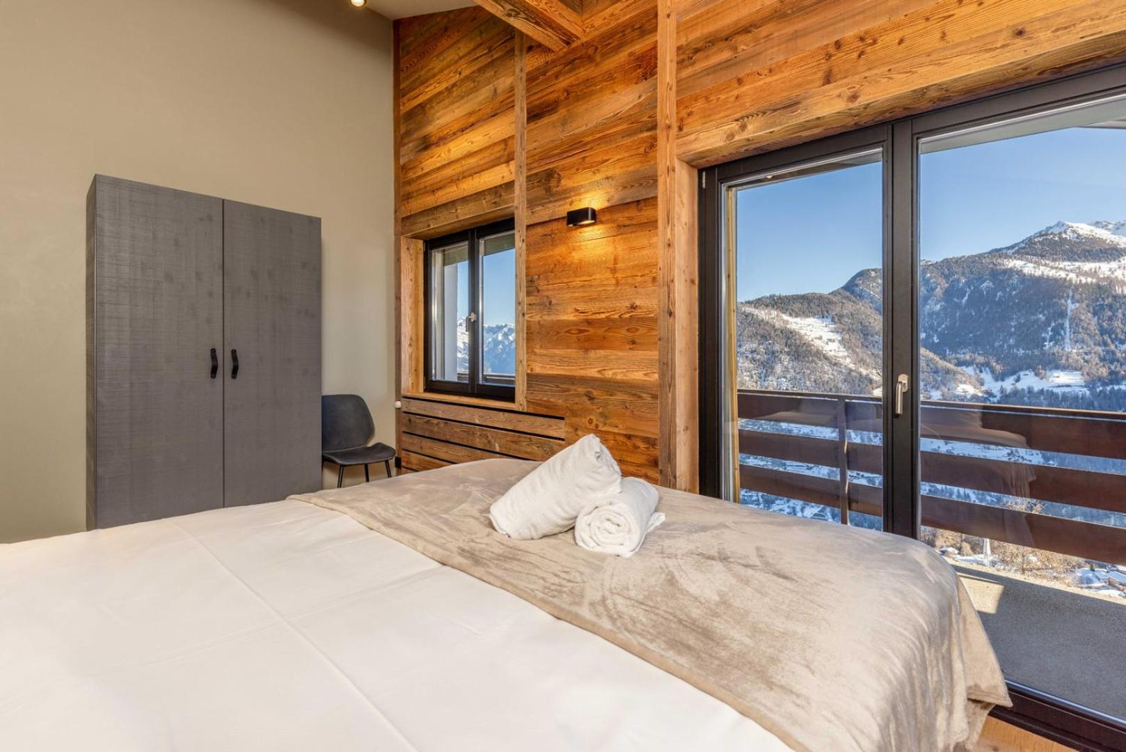 Penthouse Croix de Coeur view 5