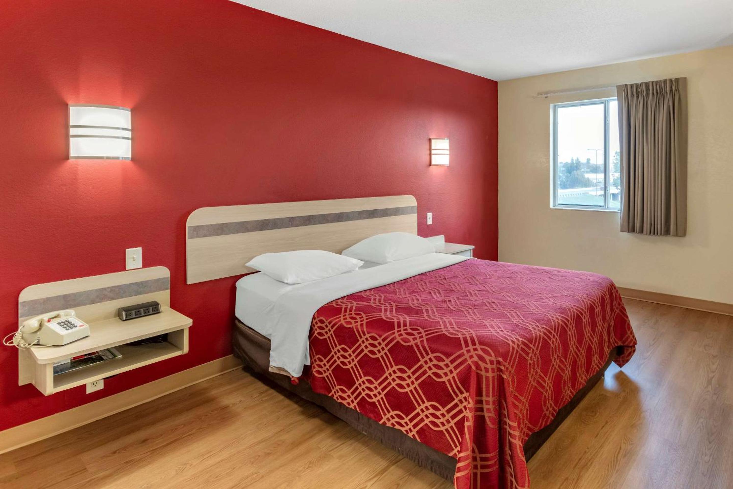 Econo Lodge Belle Fourche