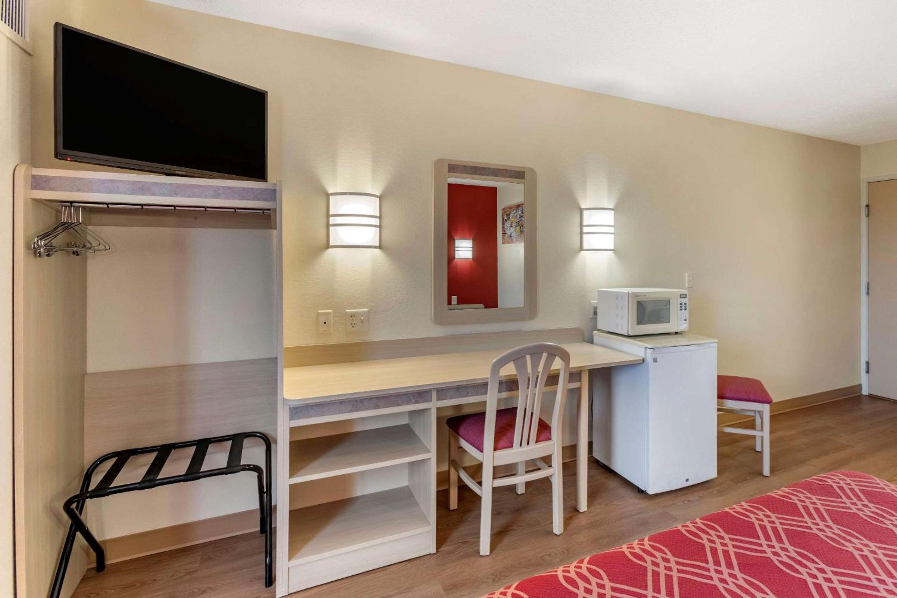 Econo Lodge Belle Fourche