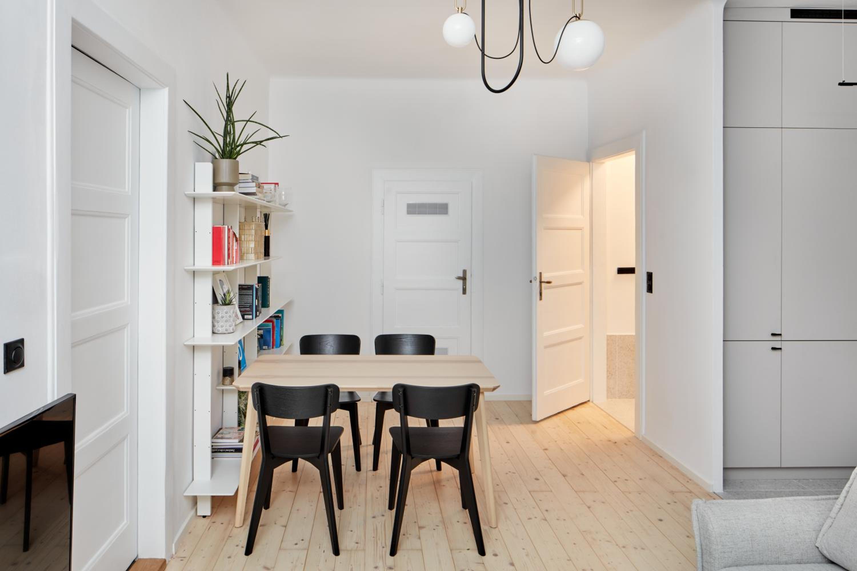 Designer Apartment in Vinohrady by Prague Days