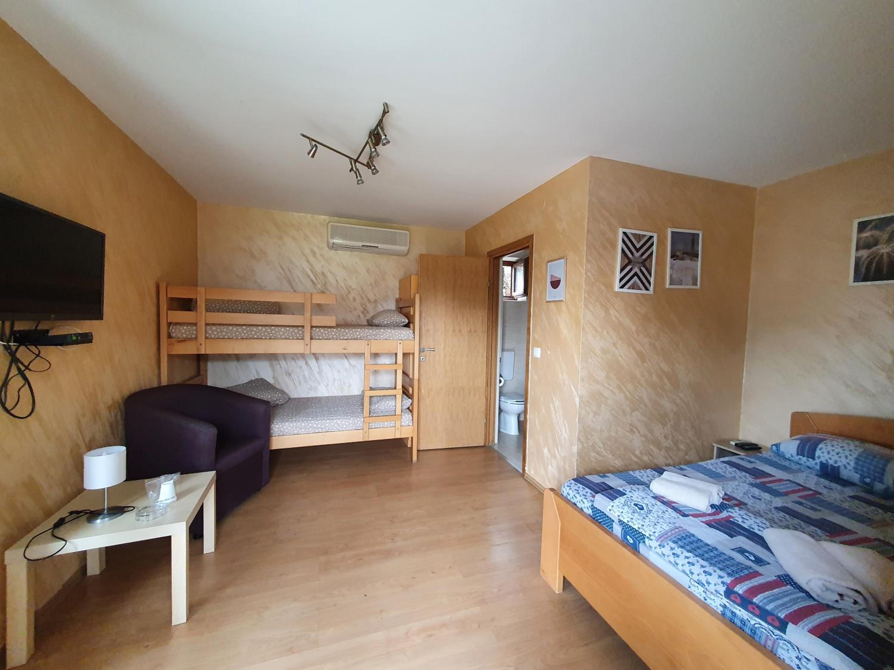 Rooms Green Set