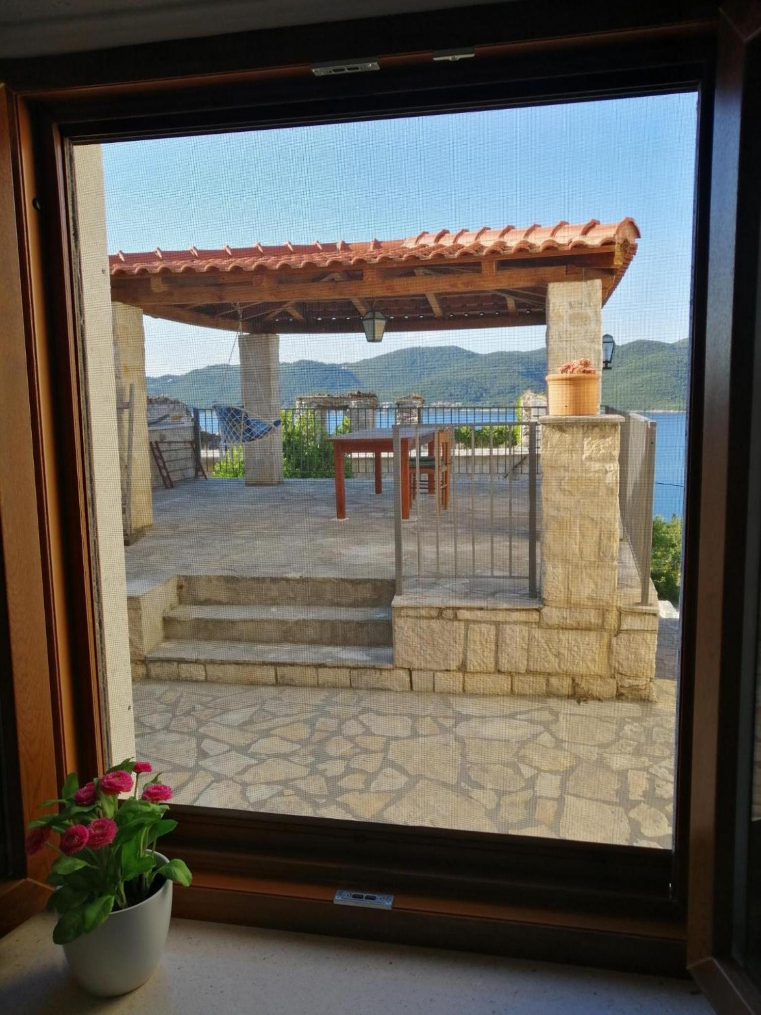 Apartments Kuća Nebeska