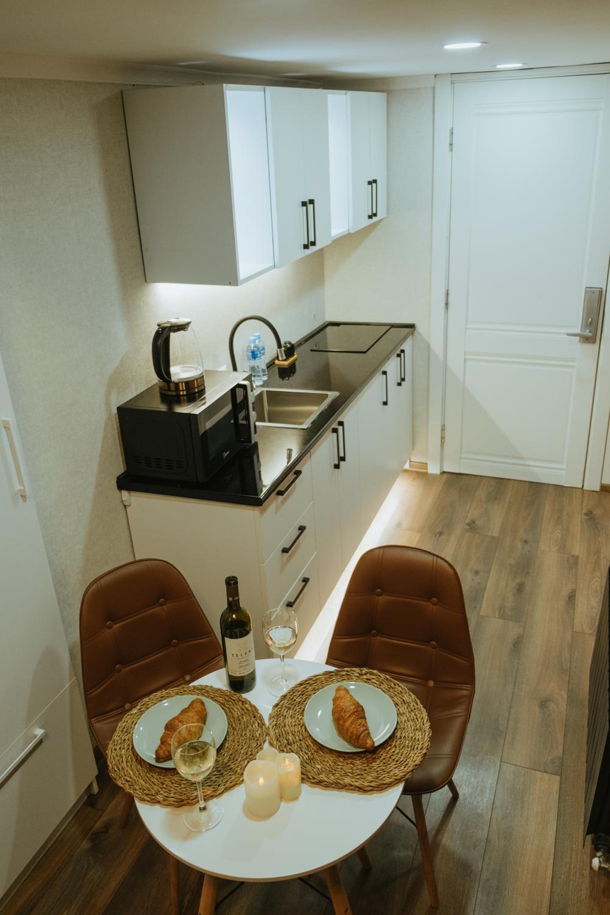 Luxury Duplex Suites - City Center view 4