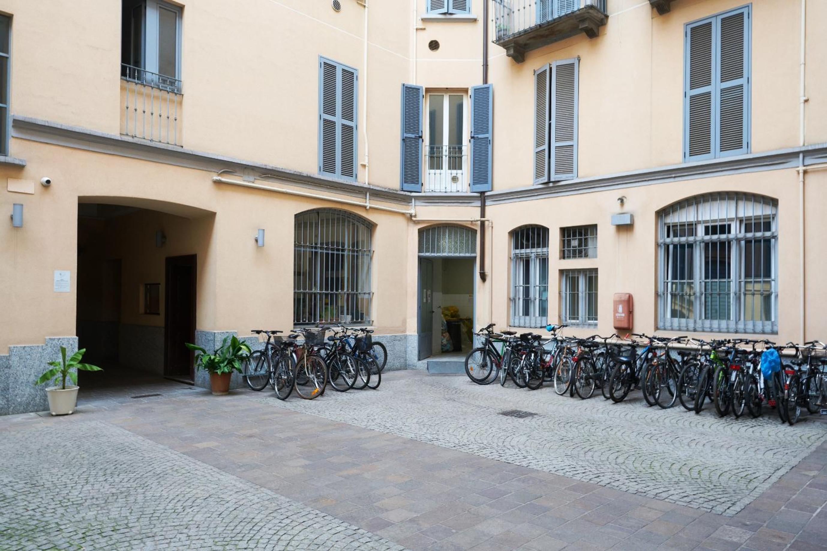 Area Milano Apartments - Tadino 17 close to Central Station