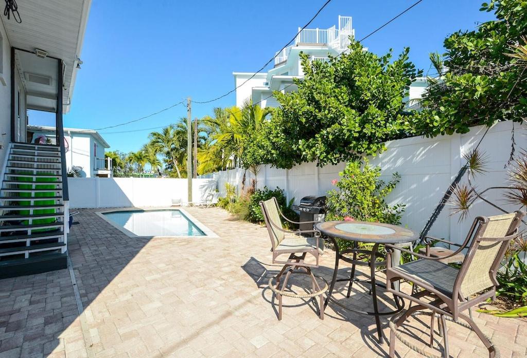 Canal 309 - Right in Siesta Key Village! view 5