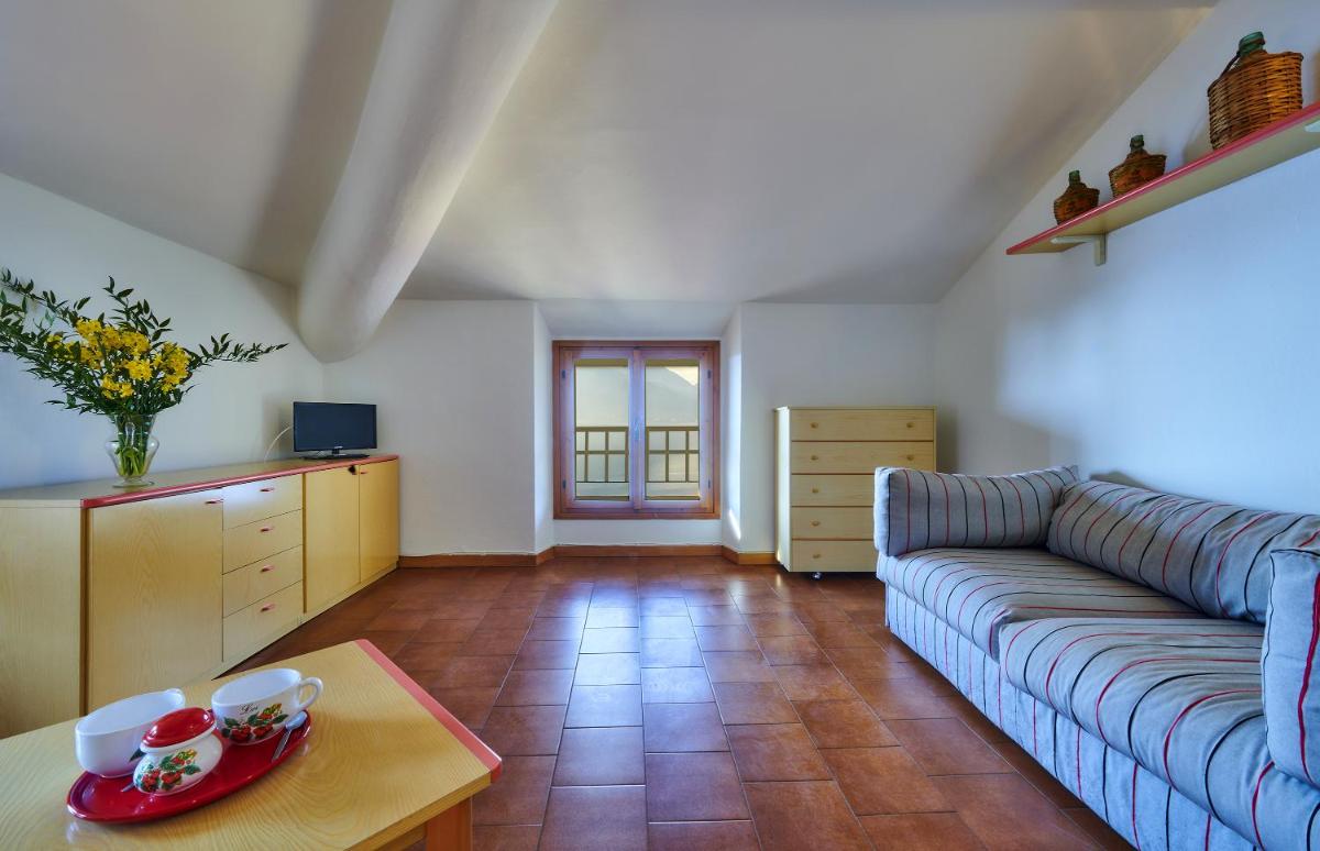 Romantic house view 3