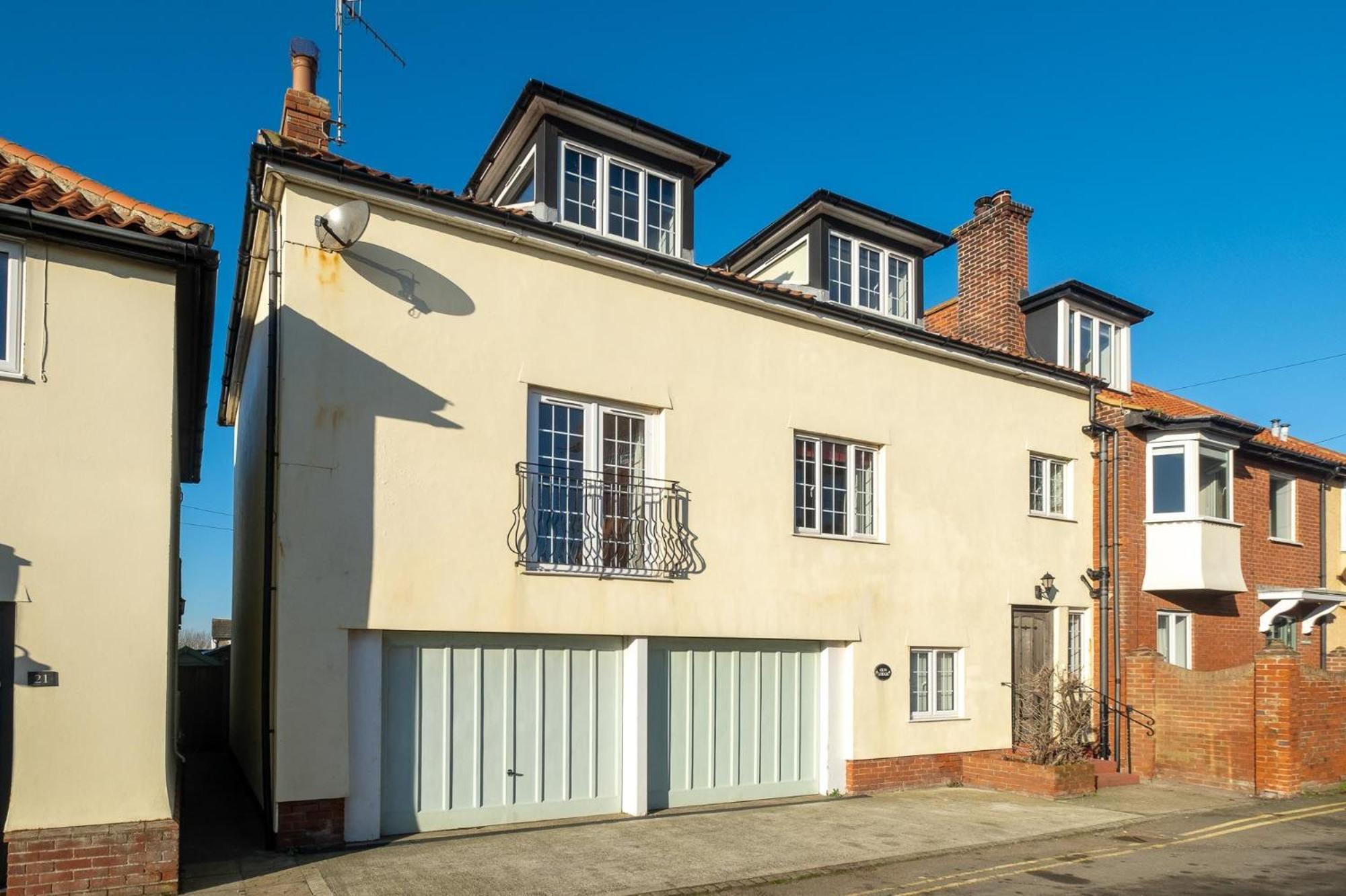 Gun Lodge - Aldeburgh Coastal Cottages