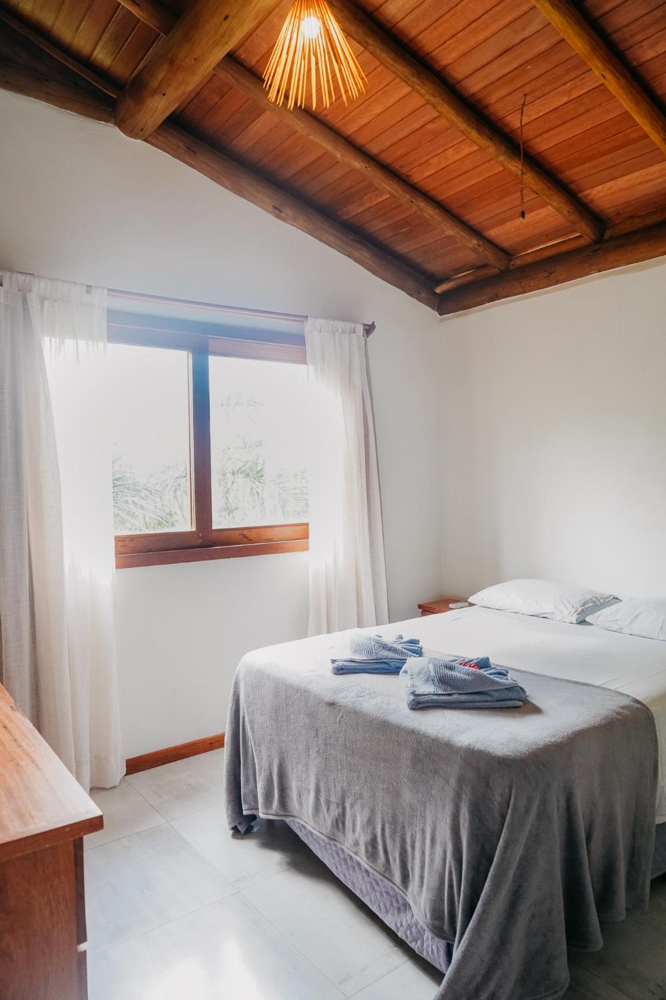 Casa TRIP - 2 suítes na praia de Taipu de Fora
