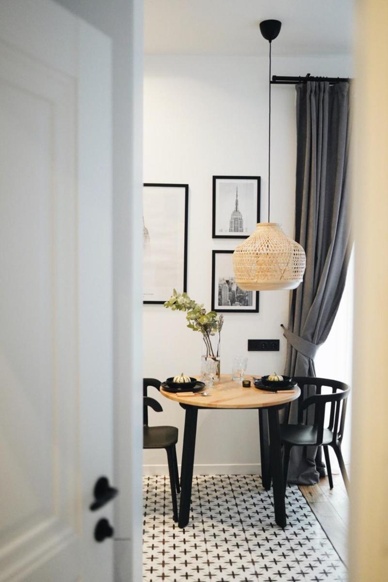 Poetry Apartments in the City Center view 3