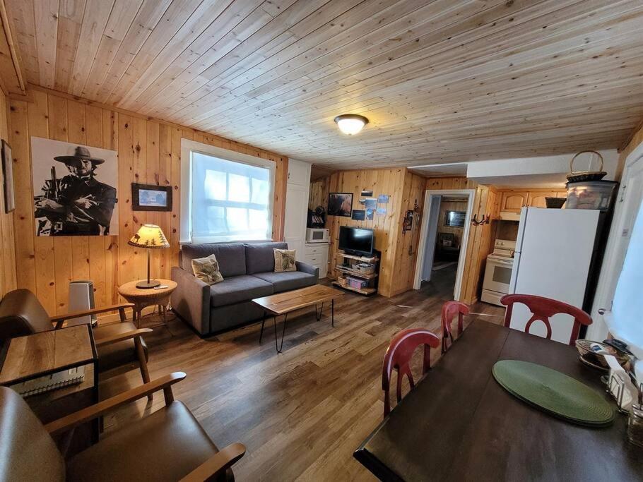 Free Spirit, Walking distance to East Zion trails view 4