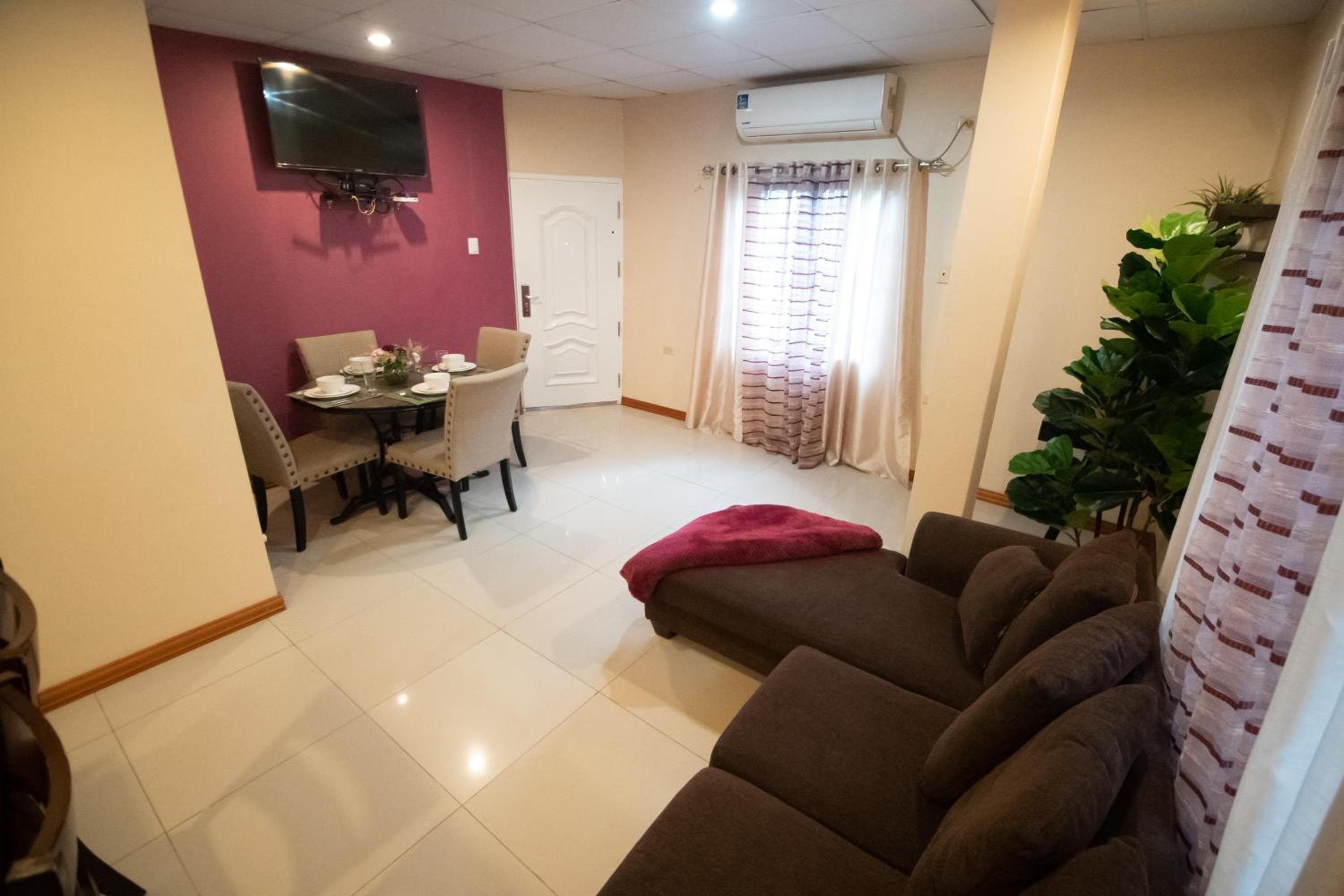 Stacys Place #1 2 Bedroom Apartment