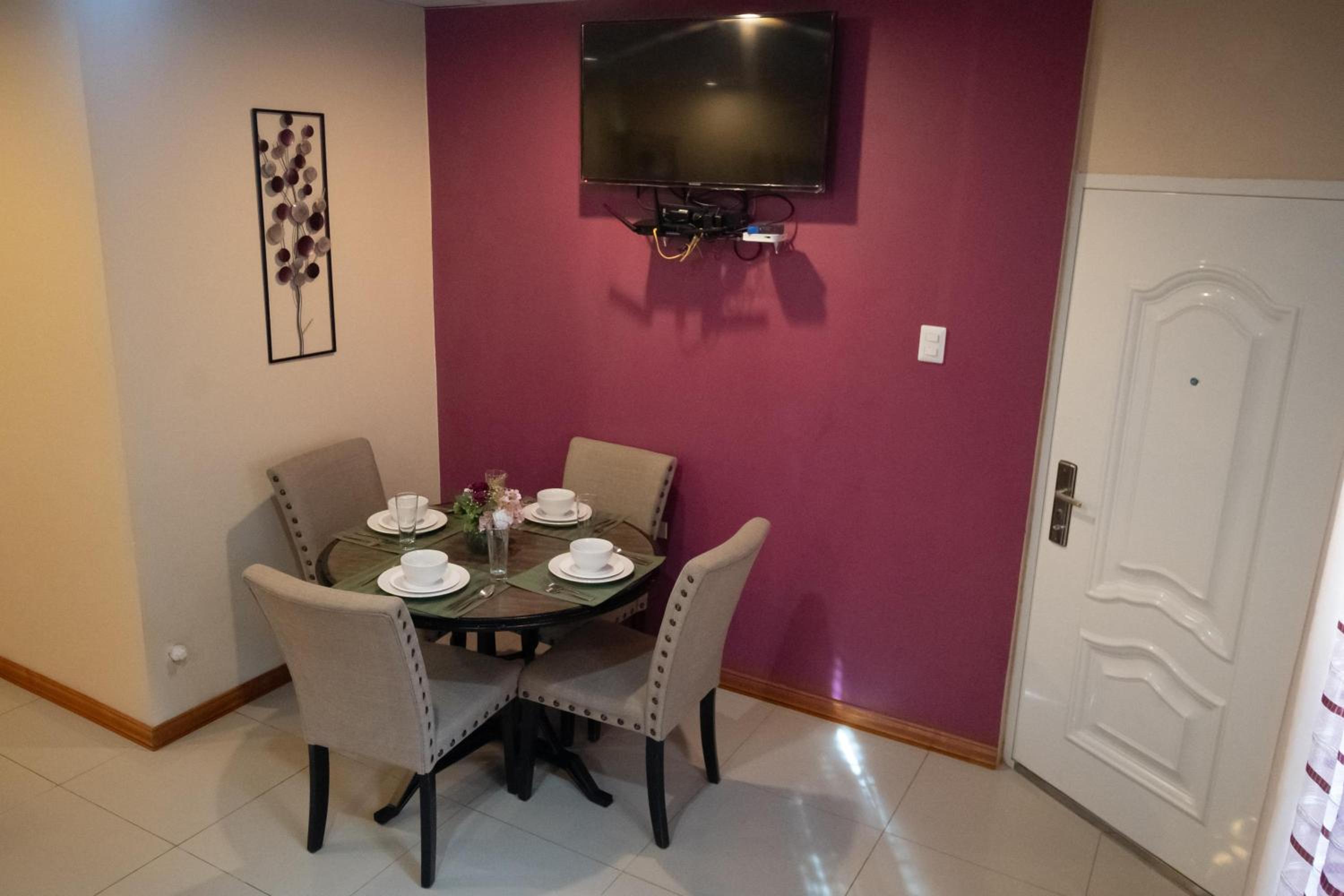 Stacys Place #1 2 Bedroom Apartment