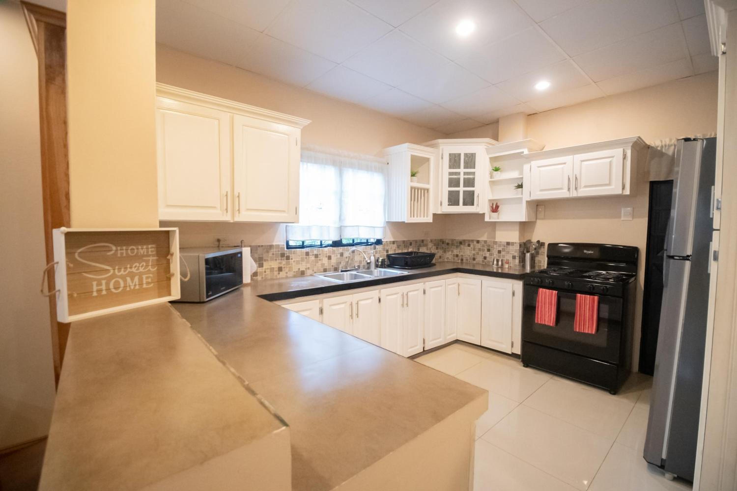 Stacys Place #1 2 Bedroom Apartment