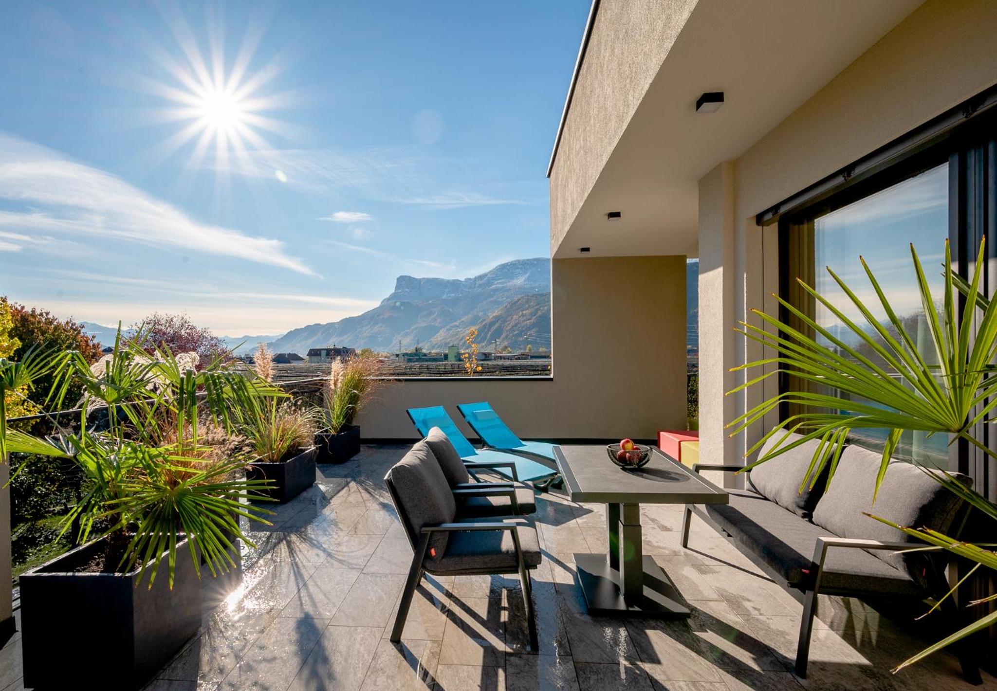 Garden Lodge view 4