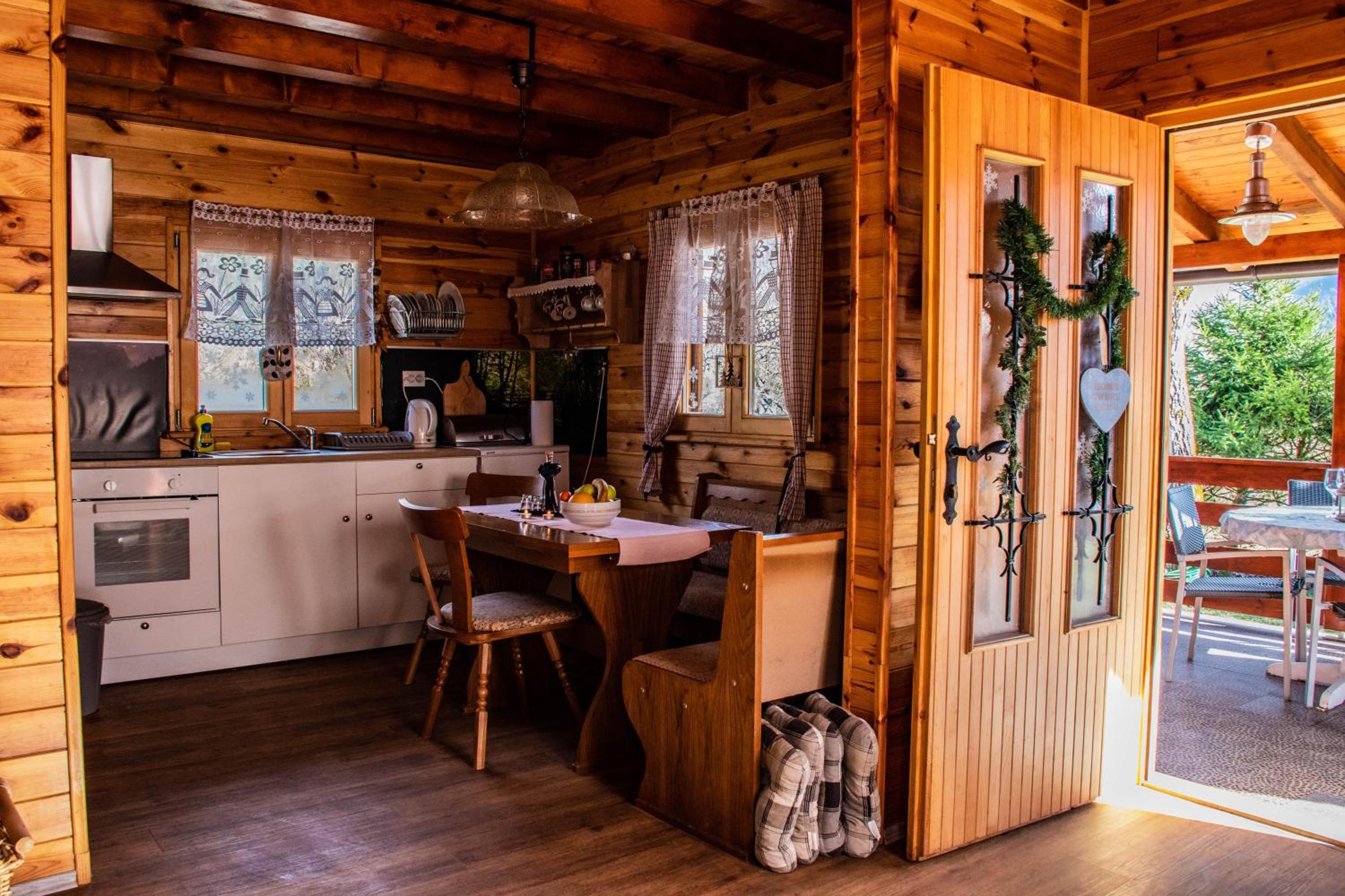 Petit chalet Belosevic view 4