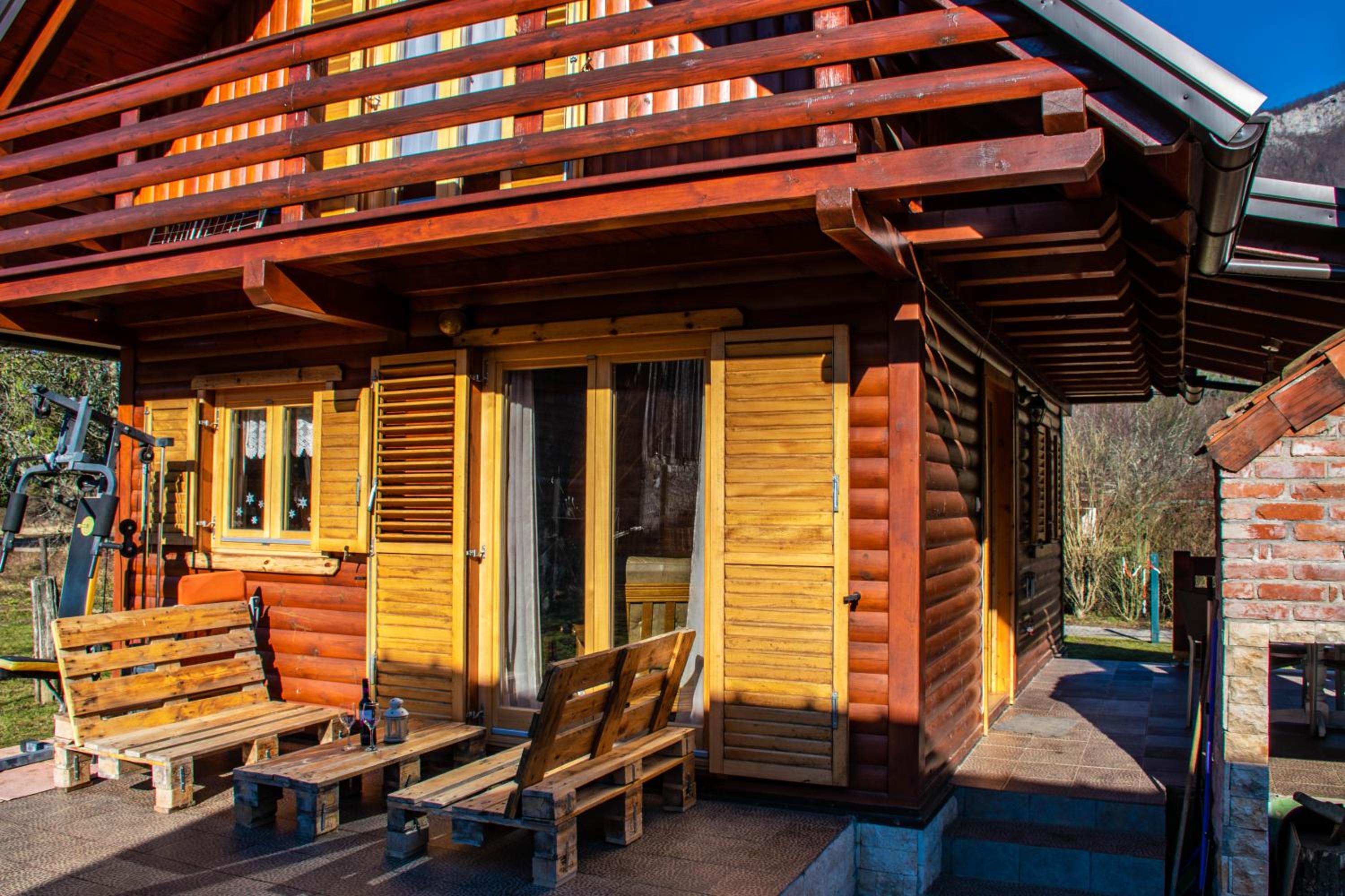 Petit chalet Belosevic view 2