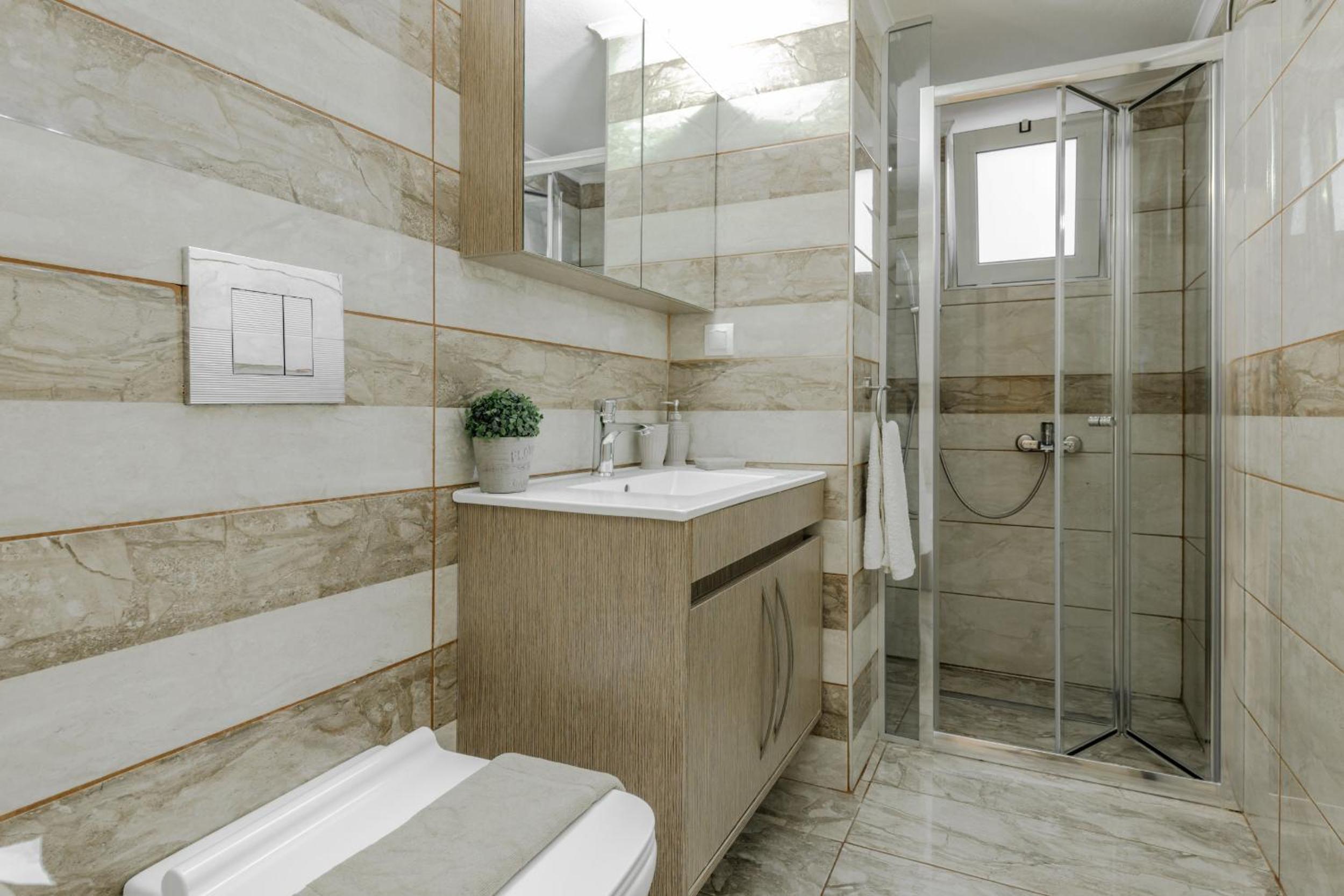 Diogenis Deluxe Apartment