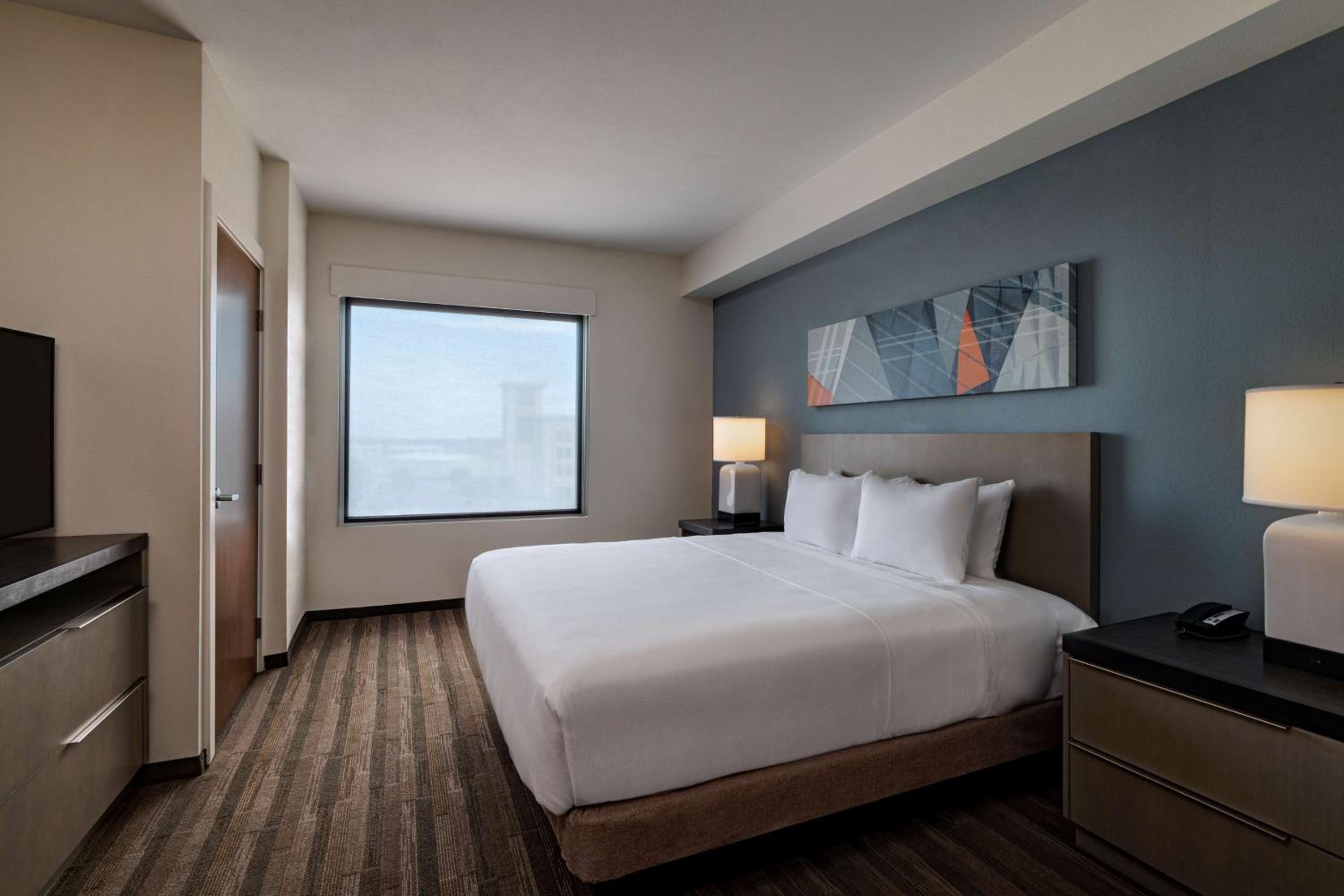 Carlsbad Vacations - Hyatt House Carlsbad - Property Image 5