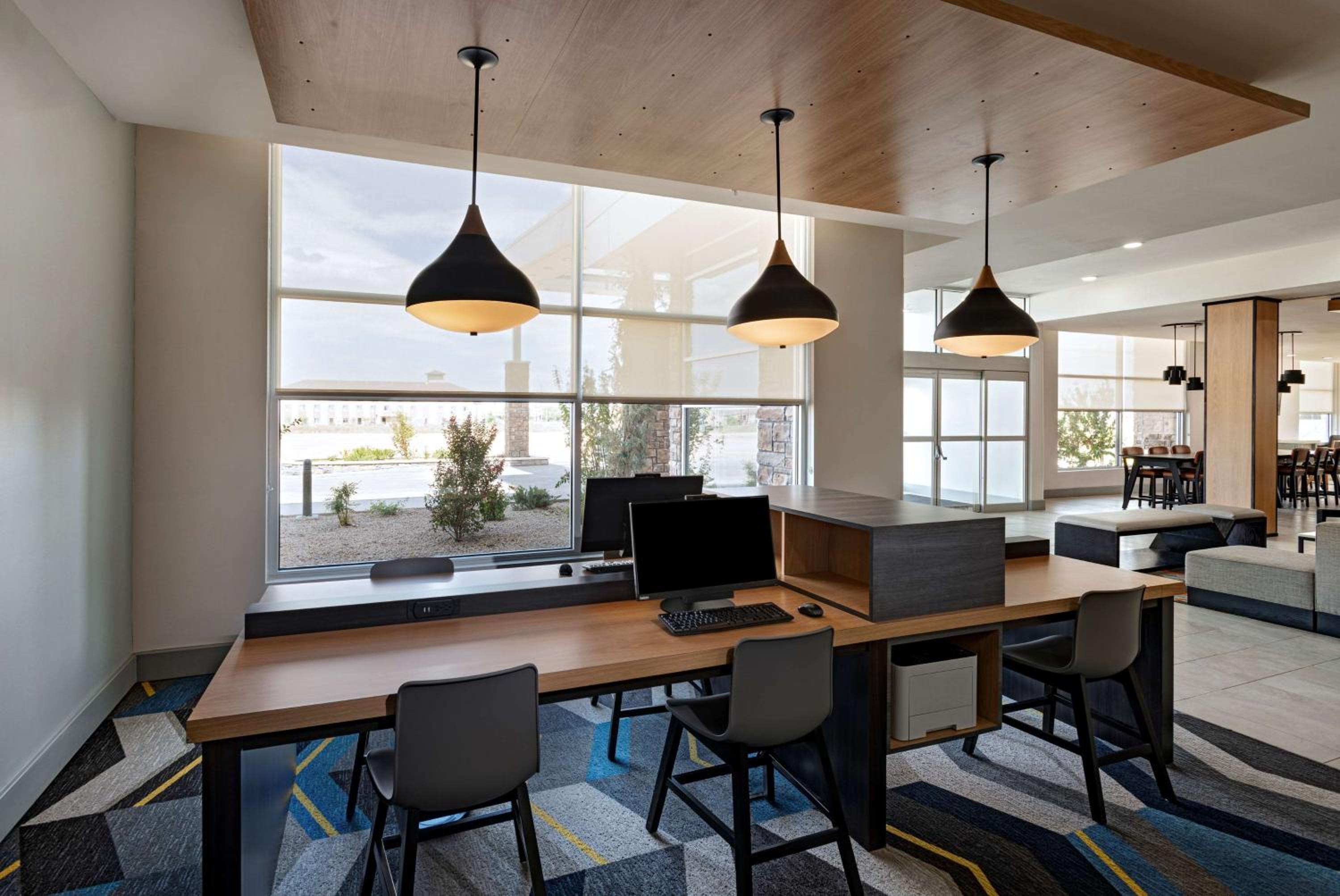 Carlsbad Vacations - Hyatt House Carlsbad - Property Image 2