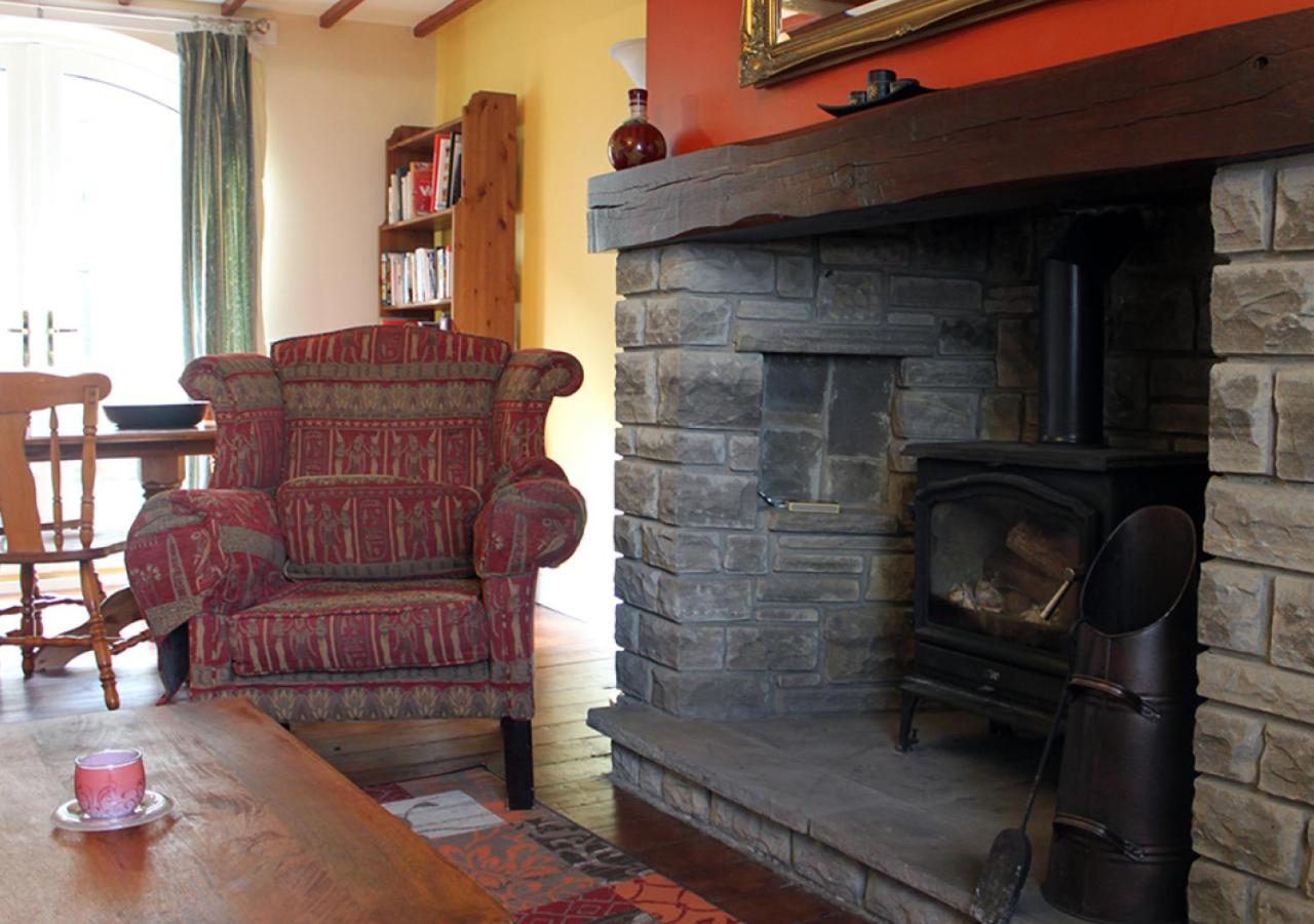 Hidden gem apartment in picturesque village close to Durham view 5