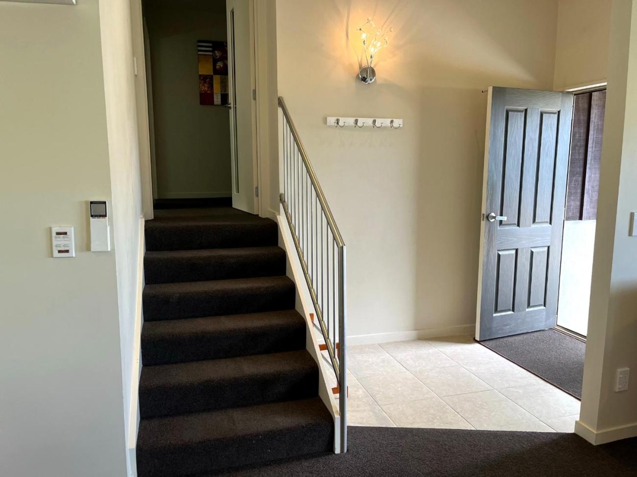 38 St James Avenue view 3