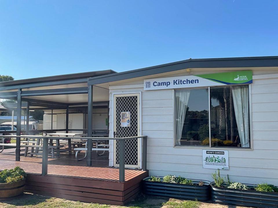 Victor Harbor Holiday Park