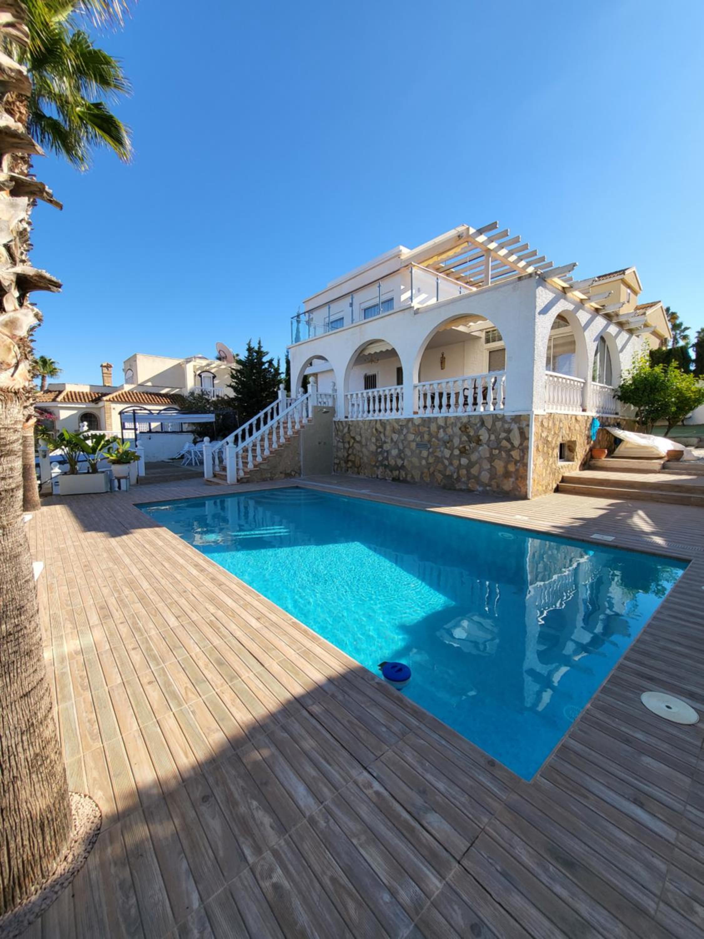 3-Bed Villa Sleeps 8 with Private Pool
