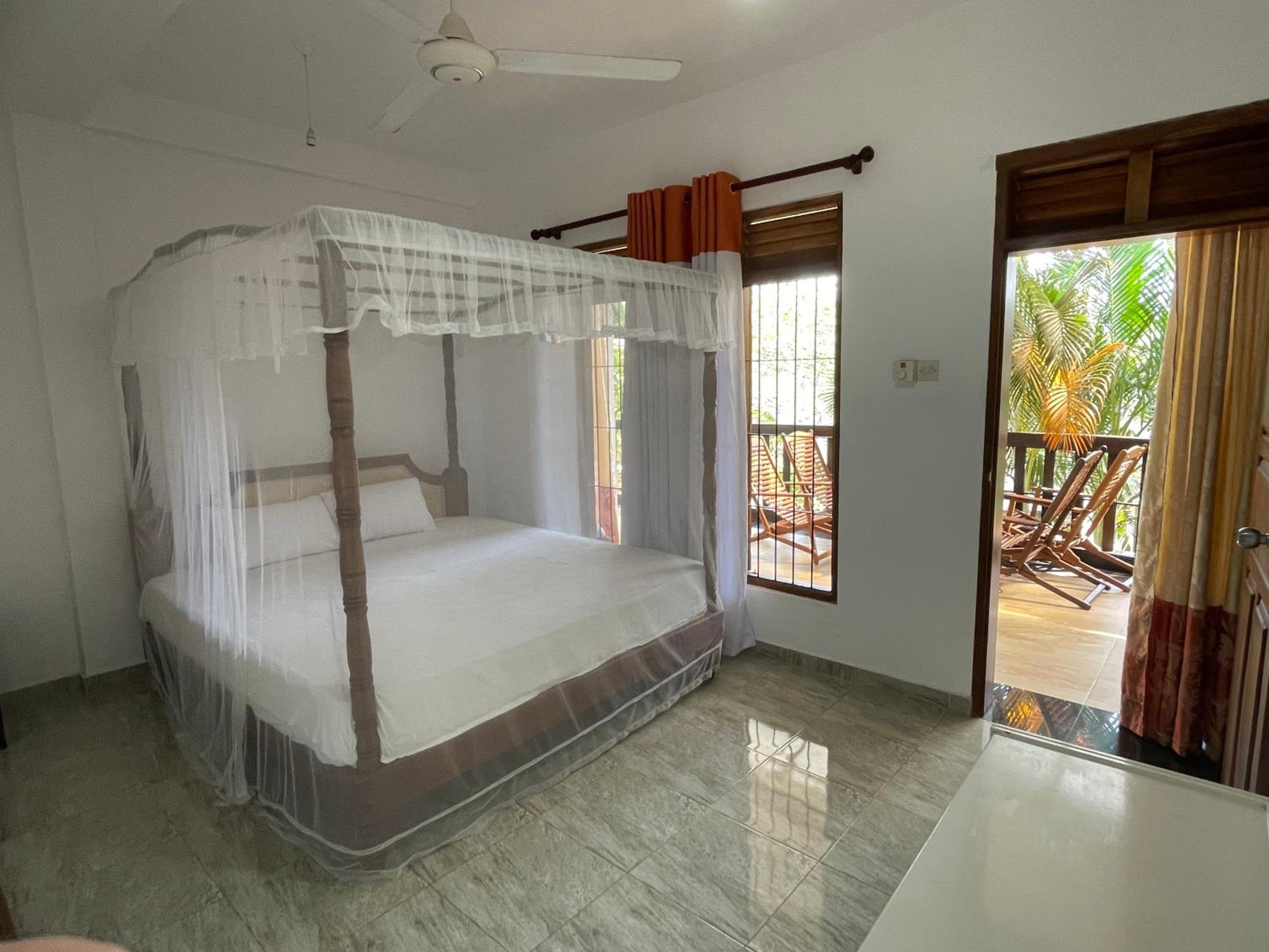 Lake View Villa - Tangalle