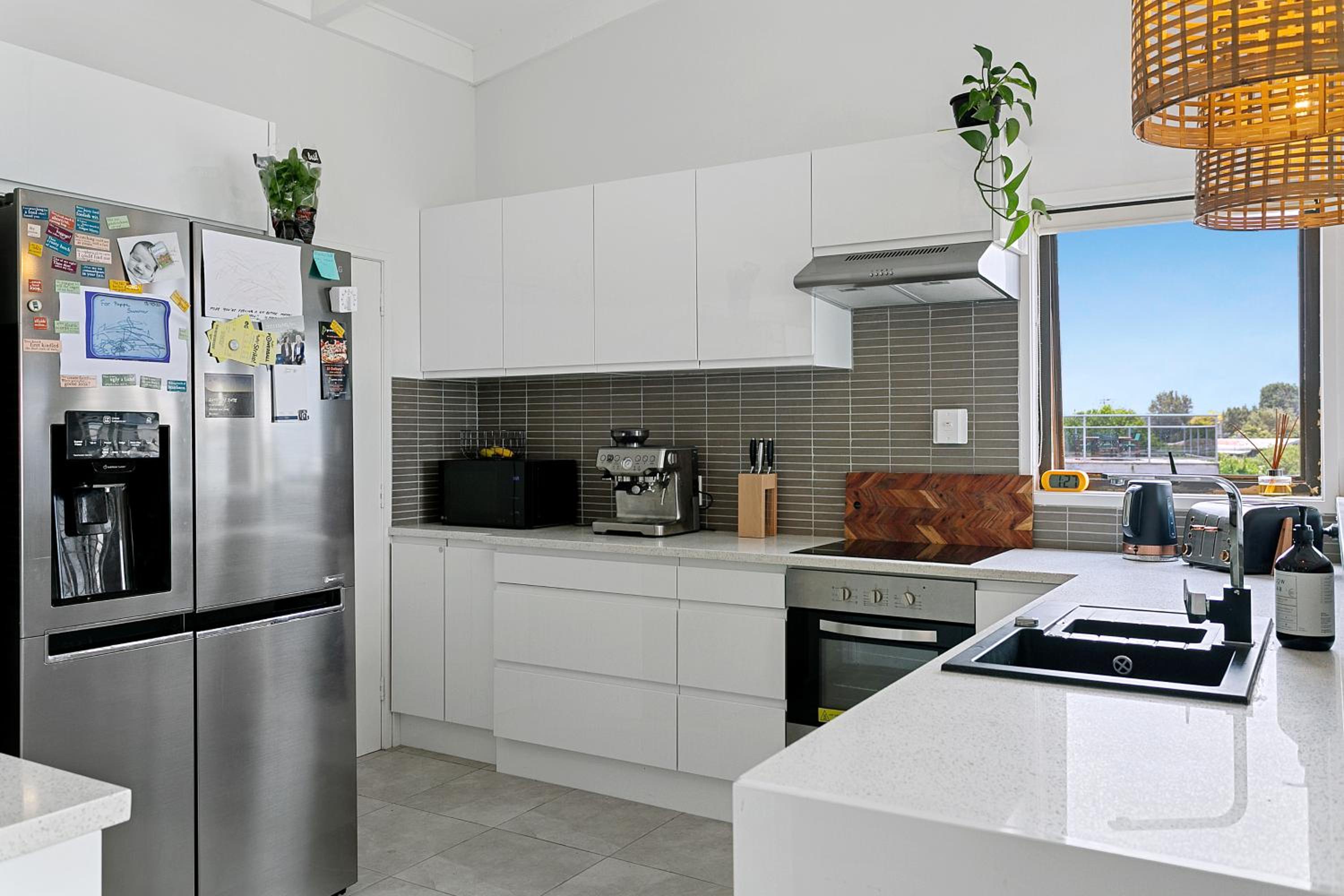 Acacia Bay Bach - Views, Spa & Serenity - Taupo view 4