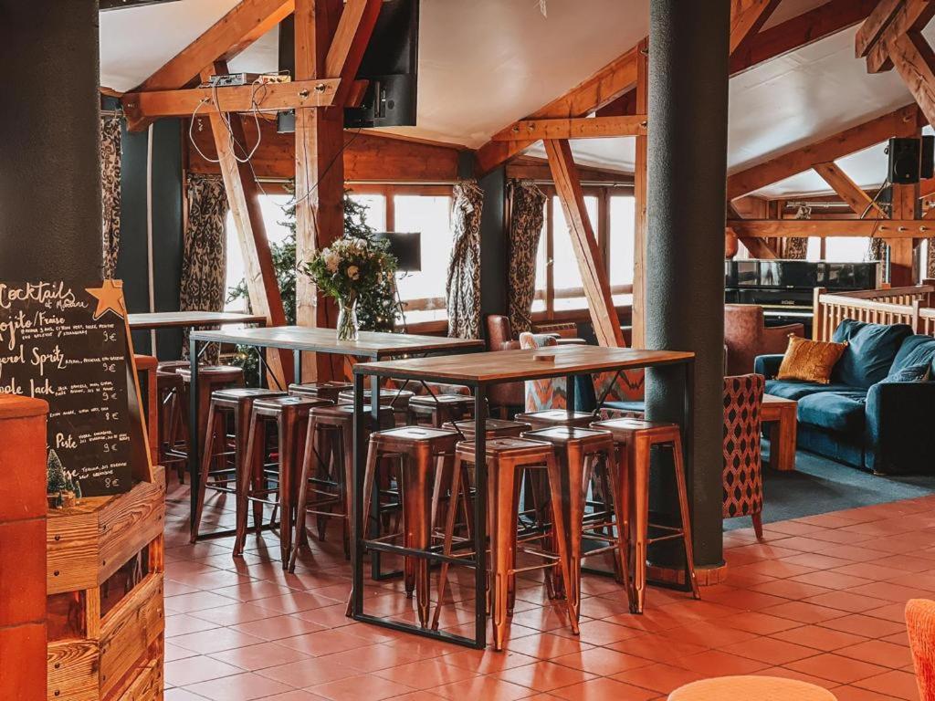 restaurant