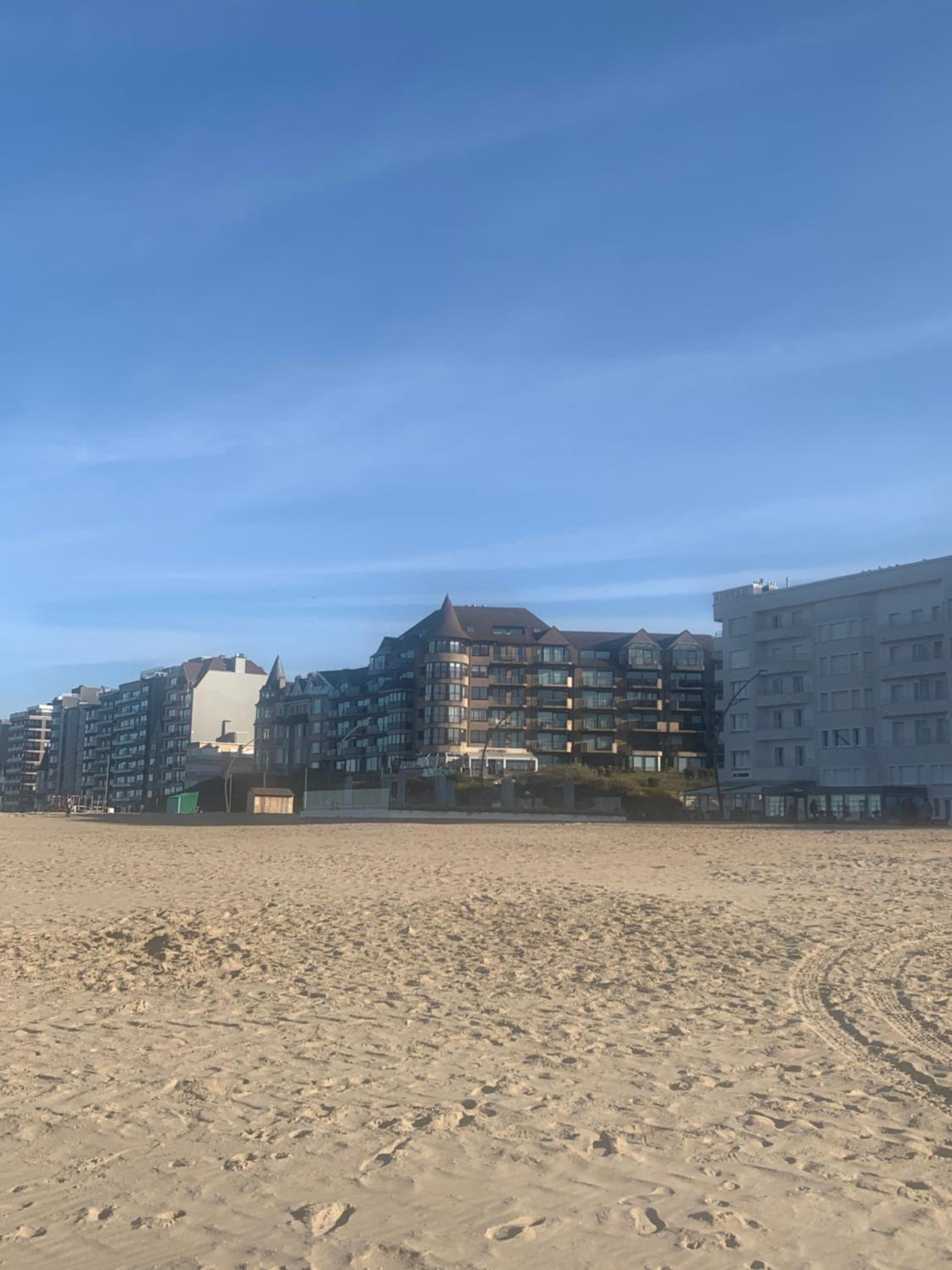 De Witte Berg met zonnig zeezicht & uniek terras!