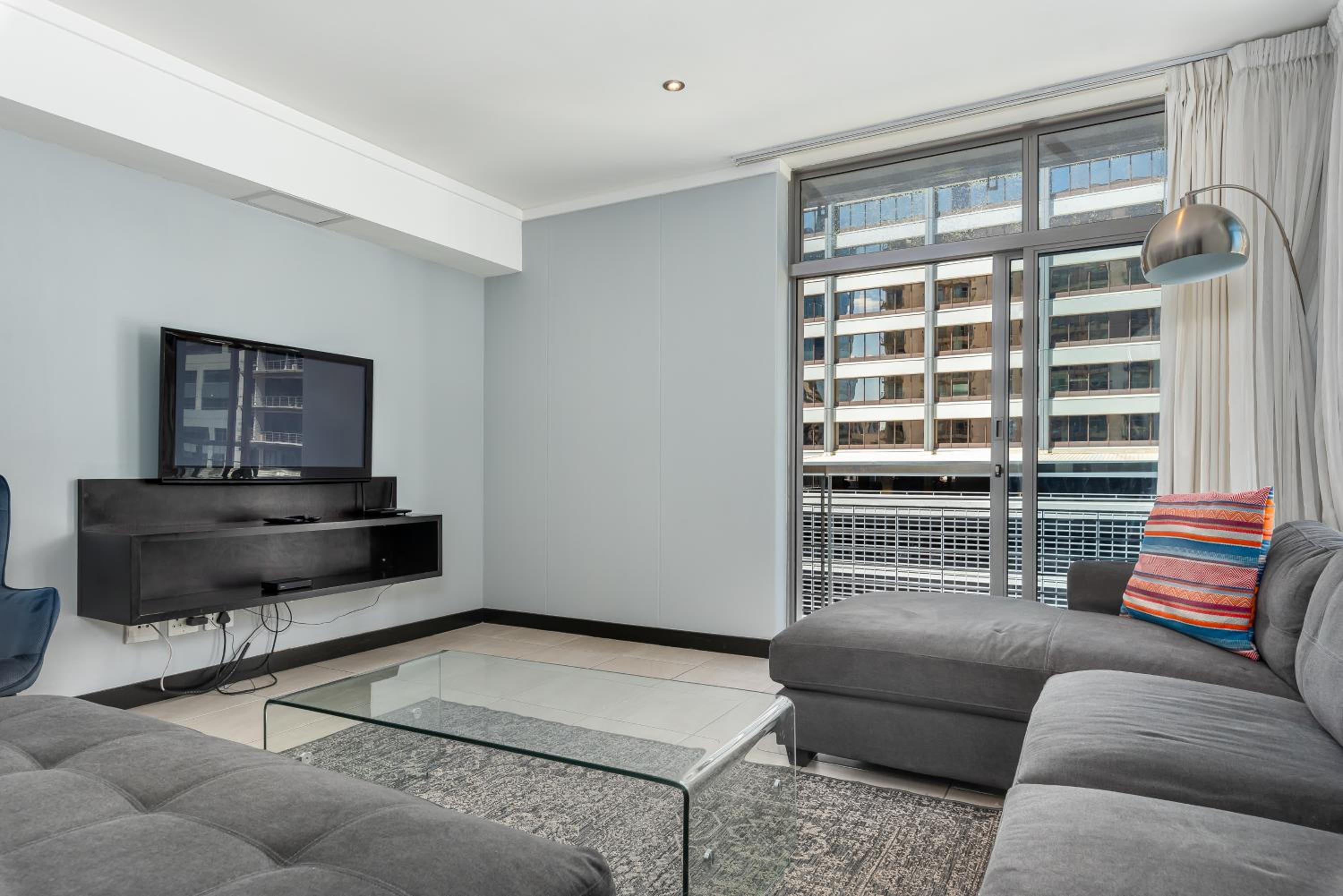 Icon Apartments
