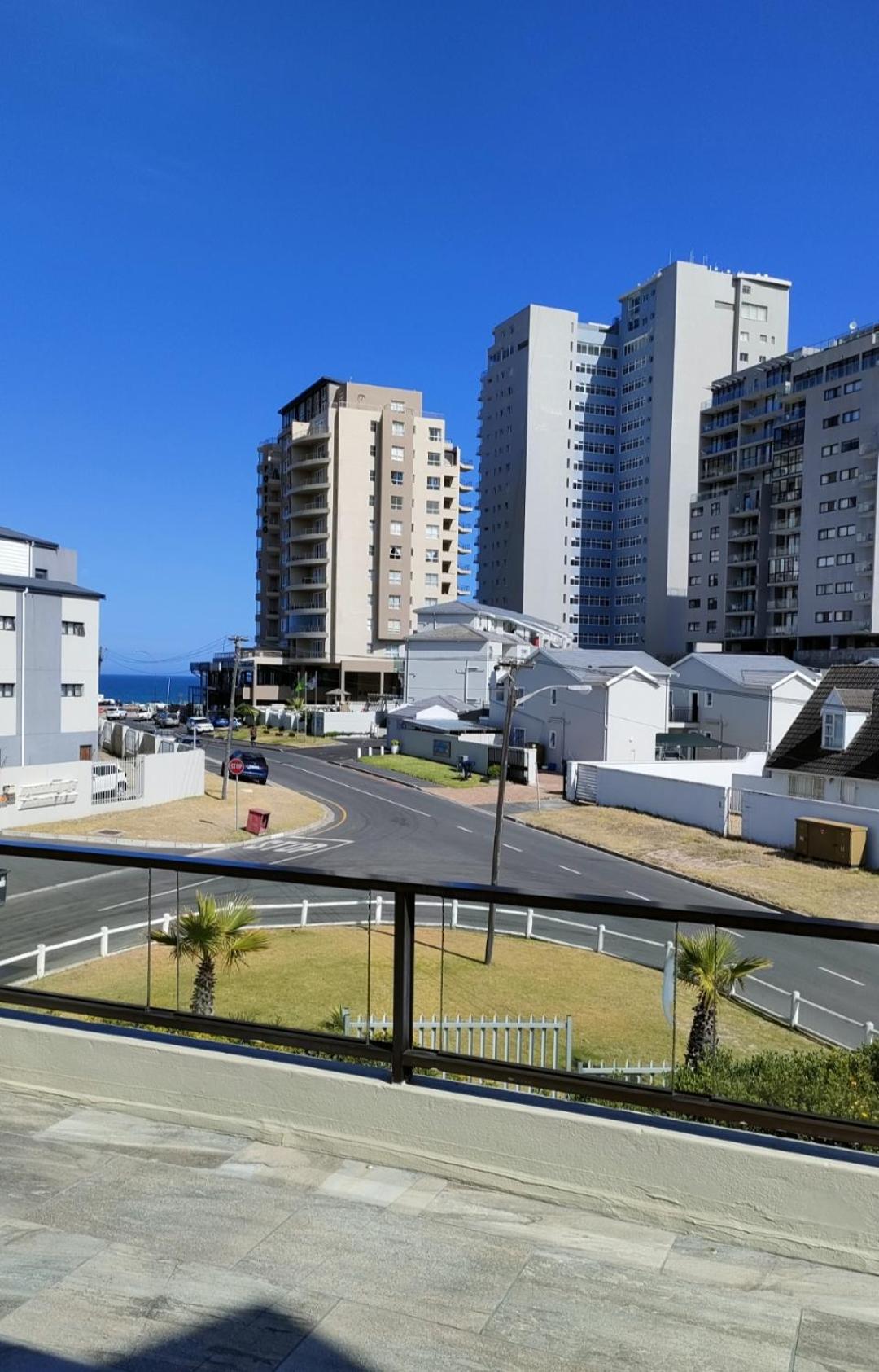 Luxury Corner House view 2