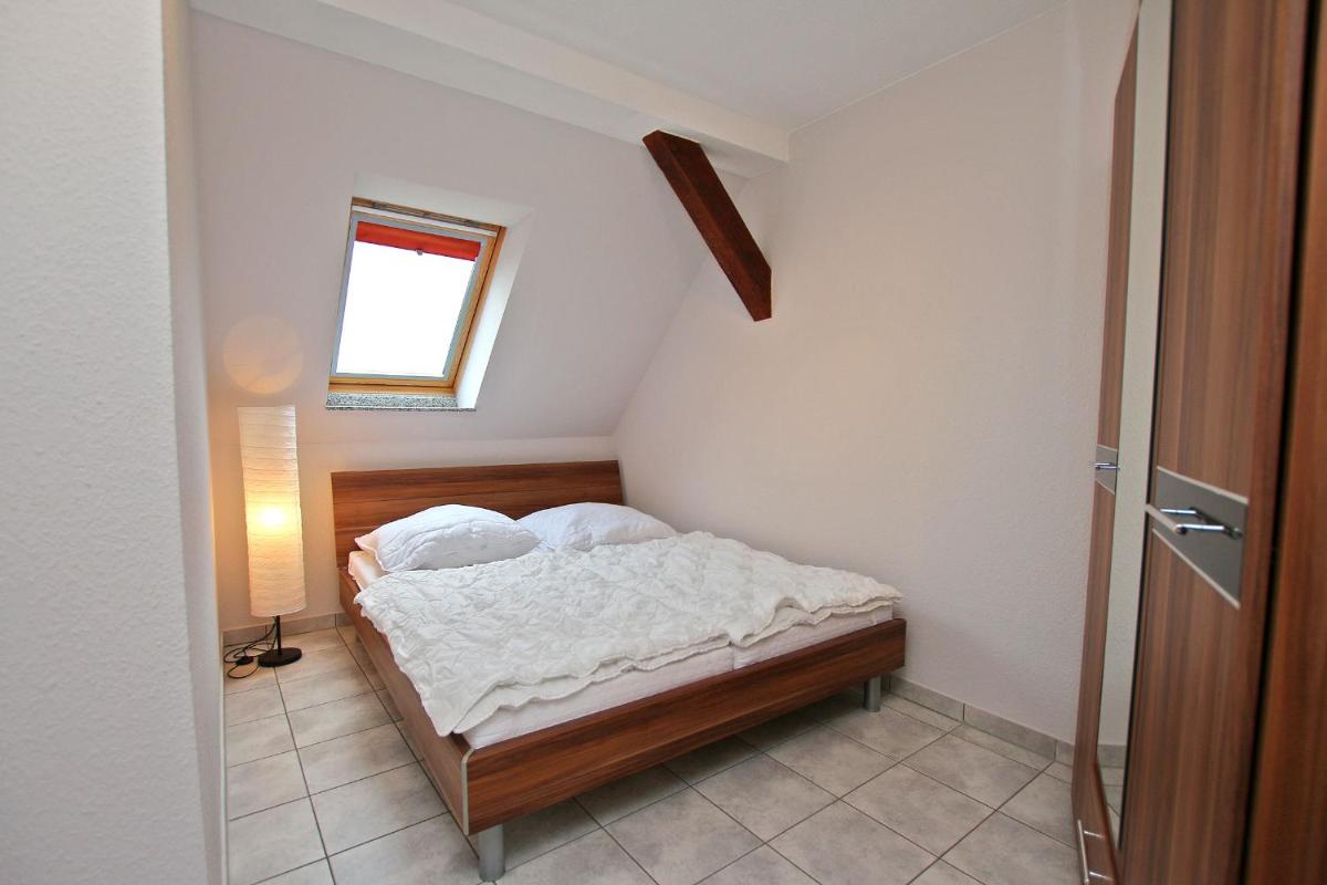 Ferienwohnung Neuendorf VORP 2422