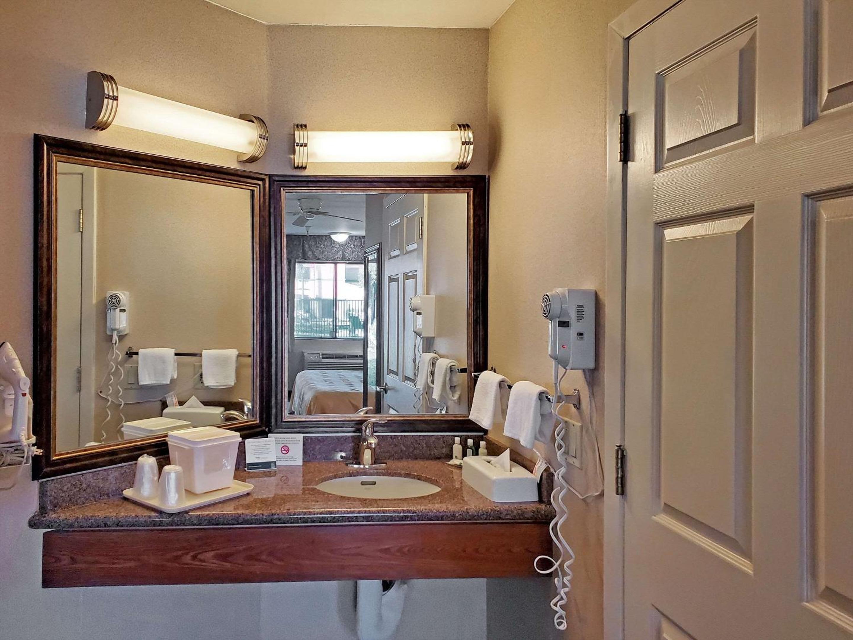 Quality Inn Santa Nella on I-5 - Property Image 10