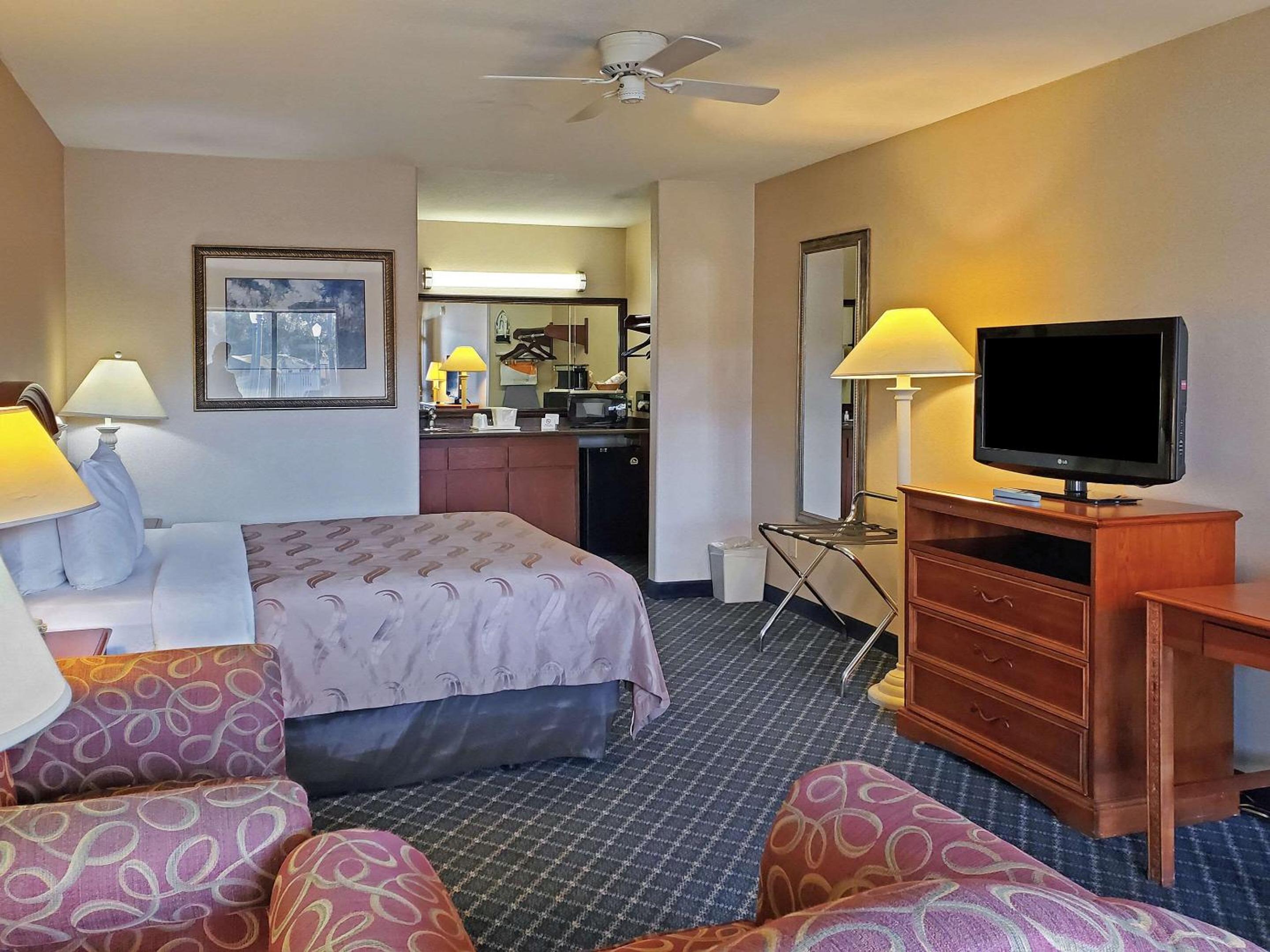 Quality Inn Santa Nella on I-5 - Property Image 12
