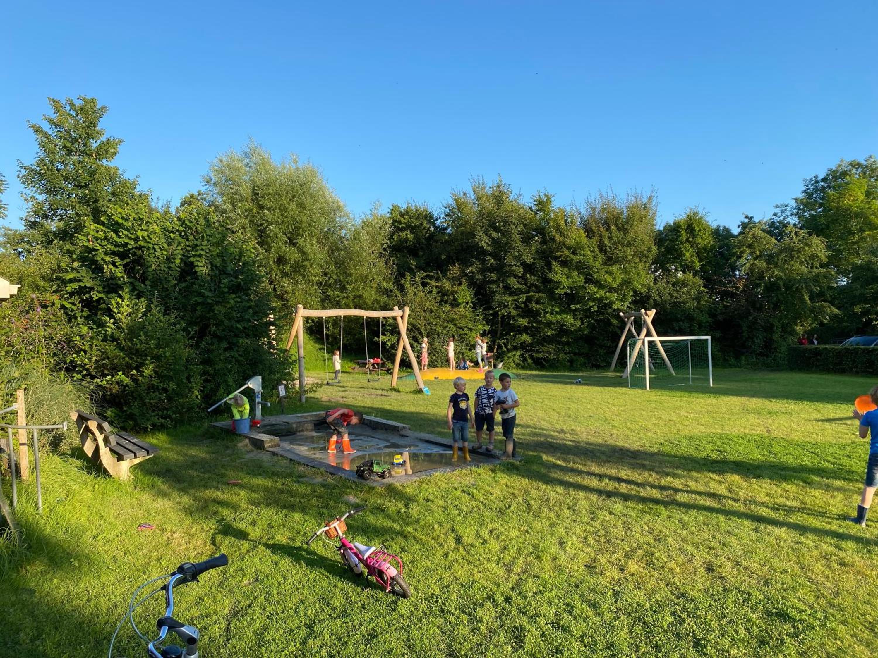 Vakantiehuisjes Robersum view 3