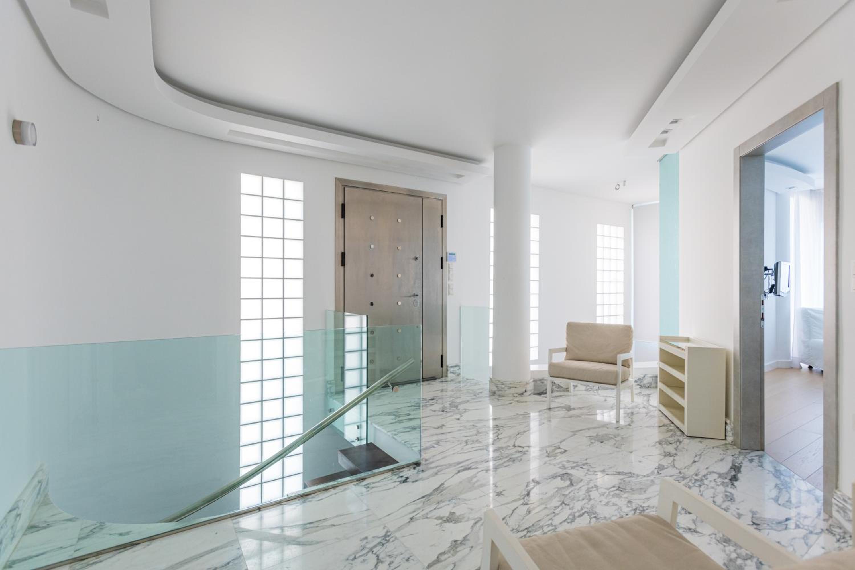 Sapphire Luxury Villa view 4