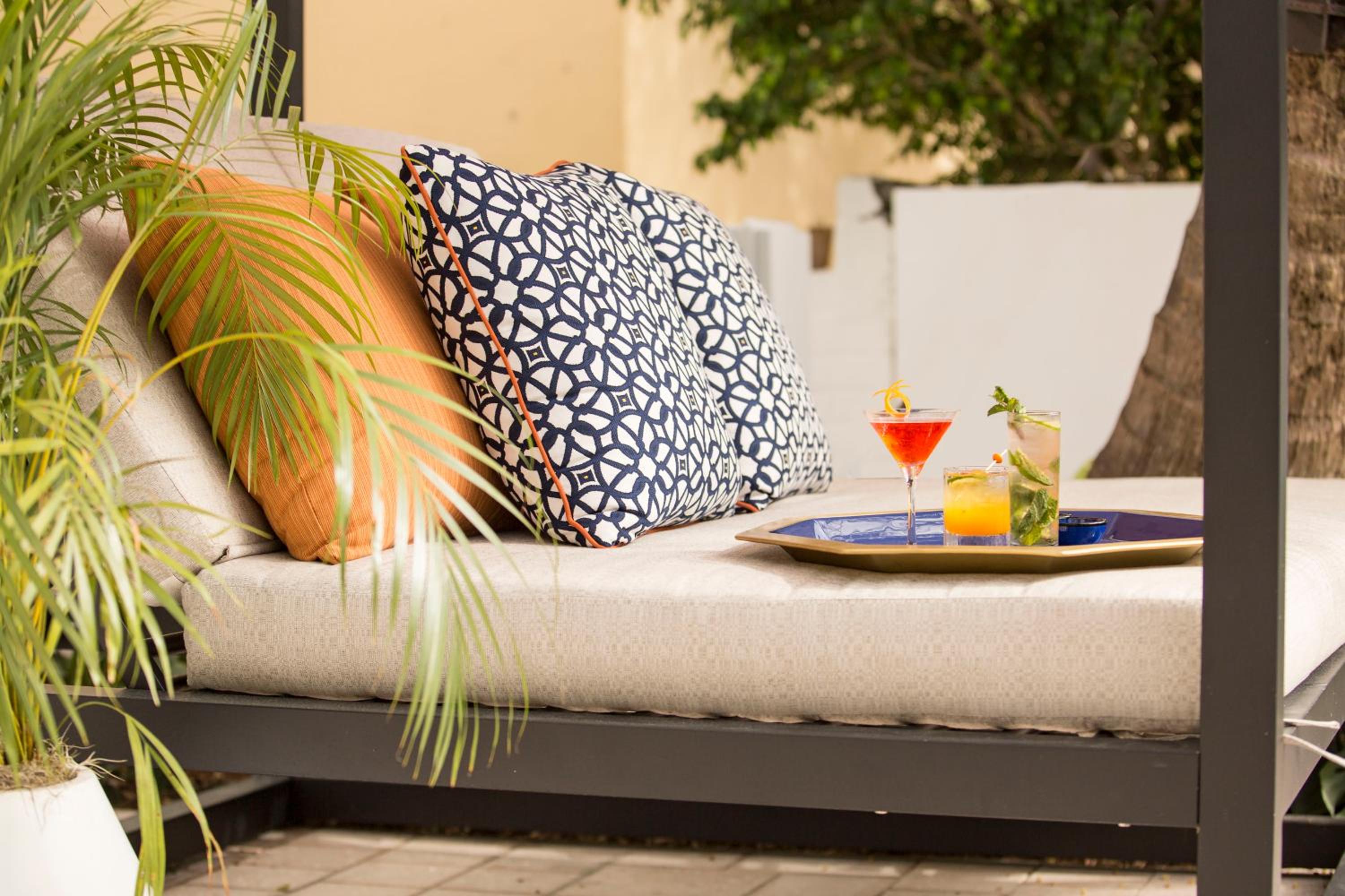 Hotel Rendale Miami Beach