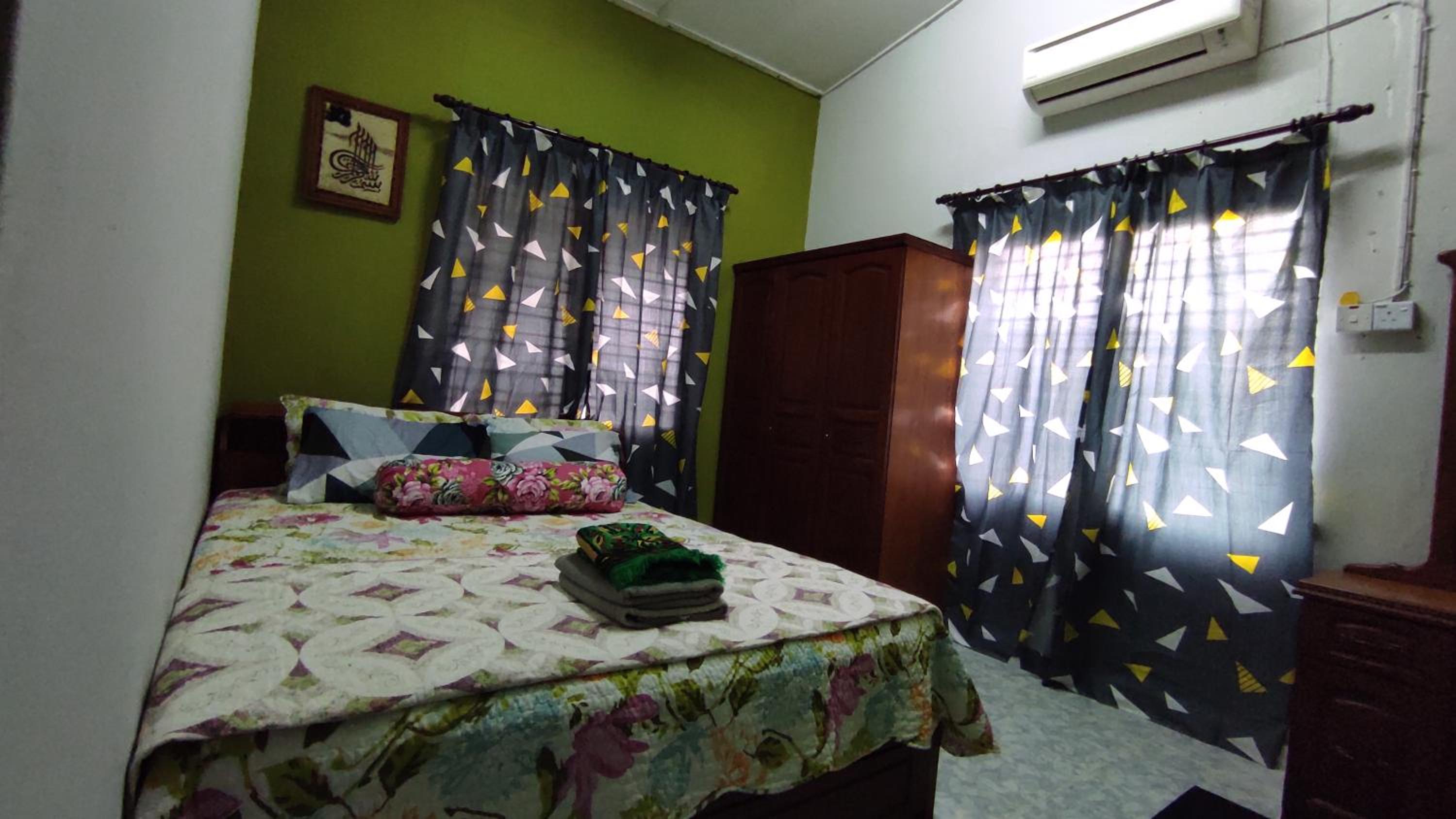 Homestay Opah Parit Buntar, Perak photo 4