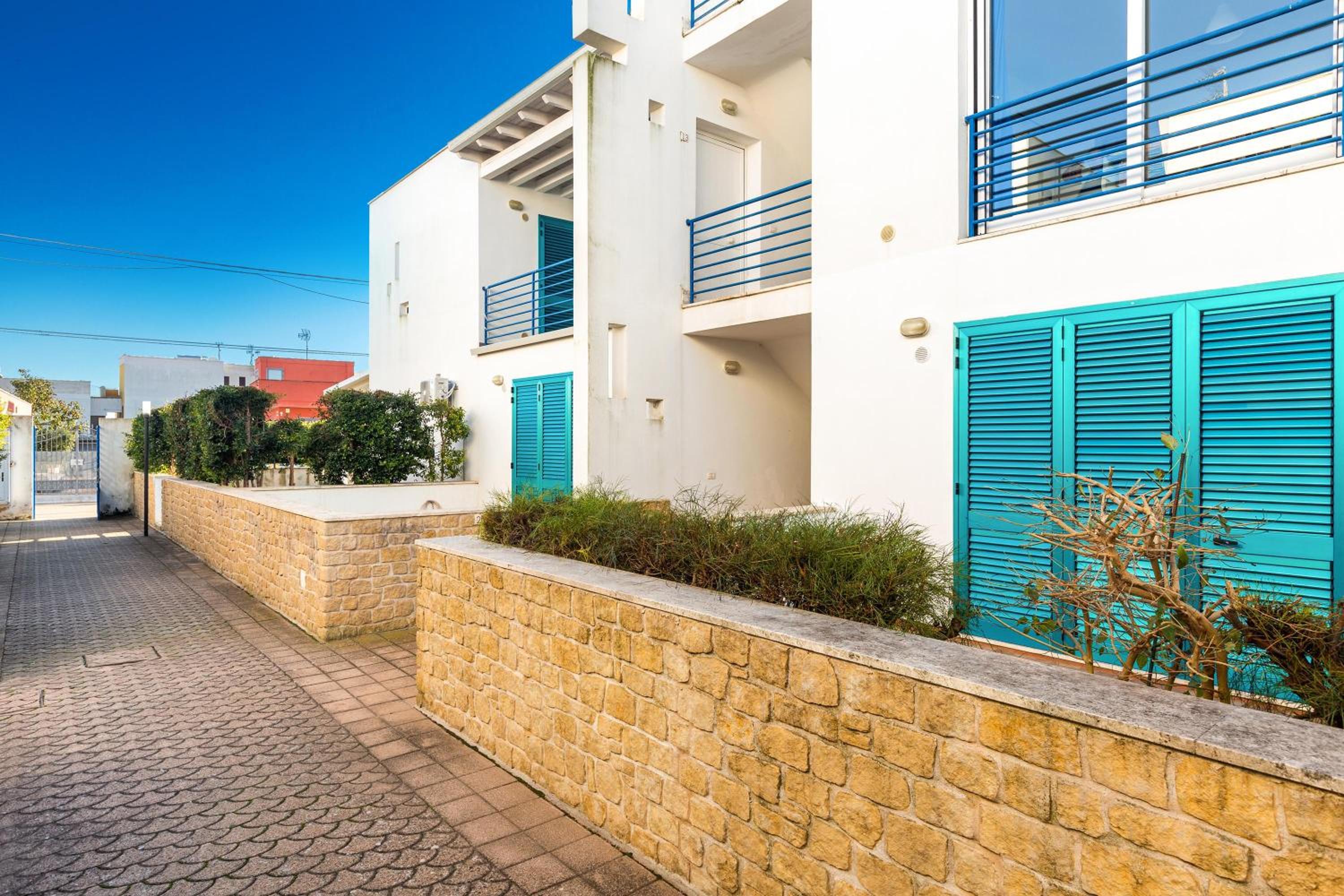 Appartamento Cristallo by BarbarHouse en Torre Lapillo — building