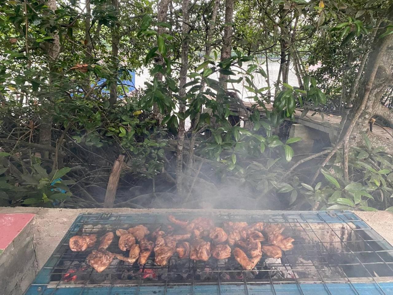 CabinStay Cikgu Sungai Batu Besi photo 2